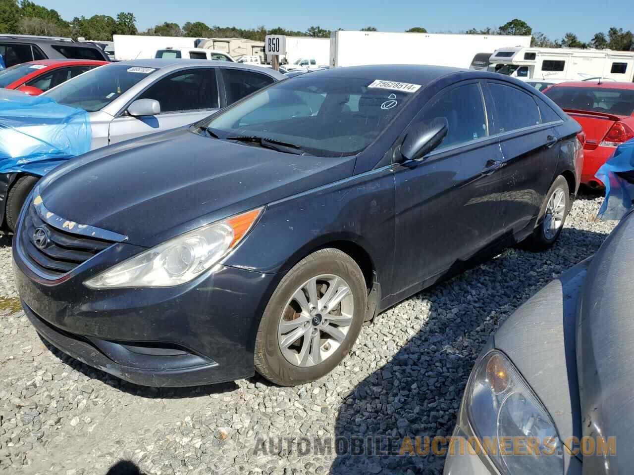 5NPEB4AC5BH286479 HYUNDAI SONATA 2011