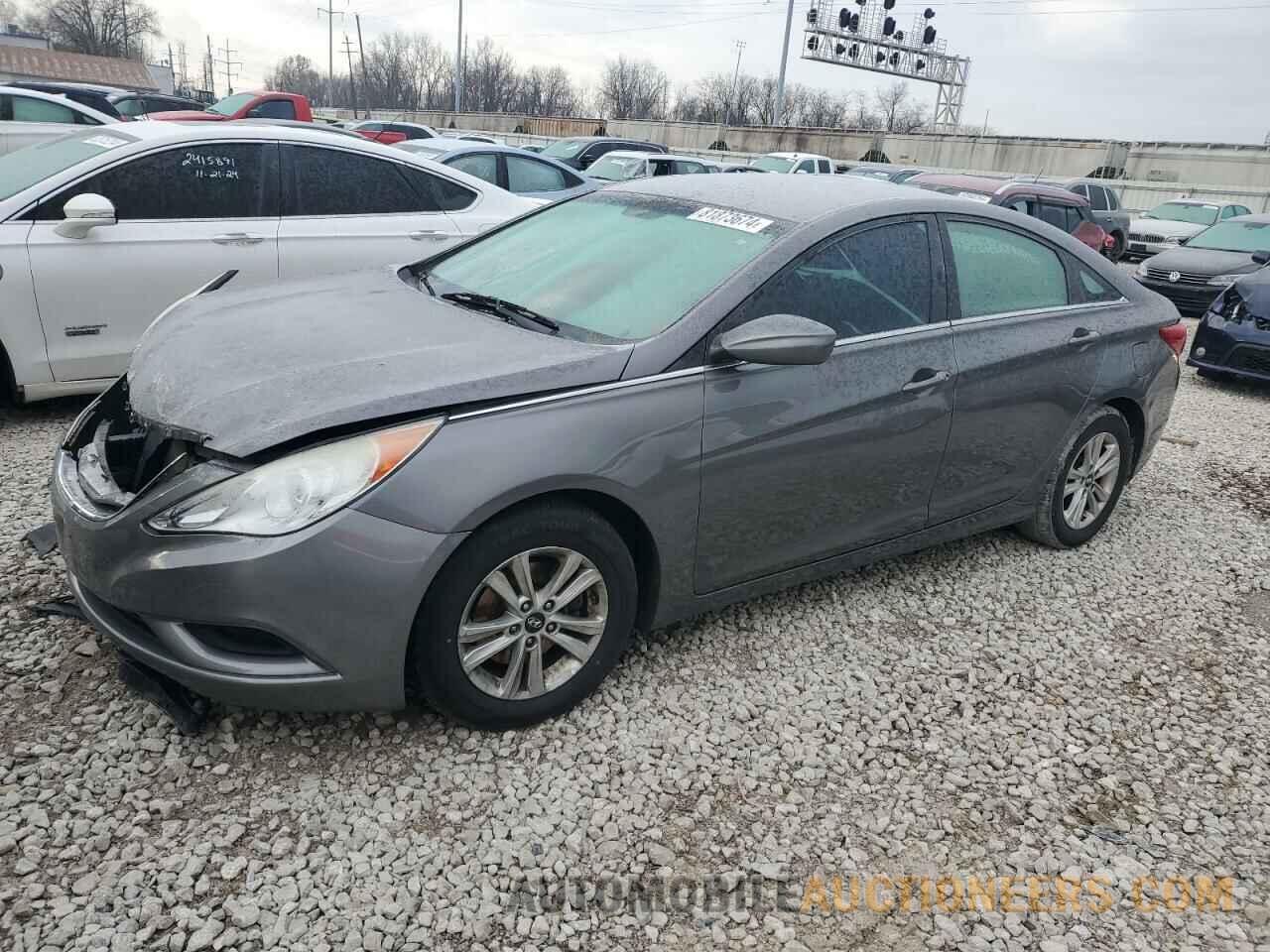 5NPEB4AC5BH288930 HYUNDAI SONATA 2011