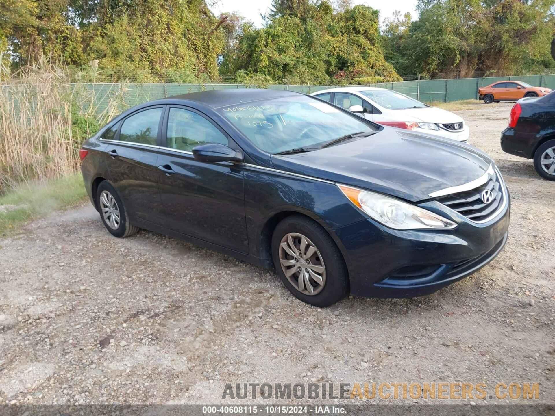 5NPEB4AC5BH295067 HYUNDAI SONATA 2011