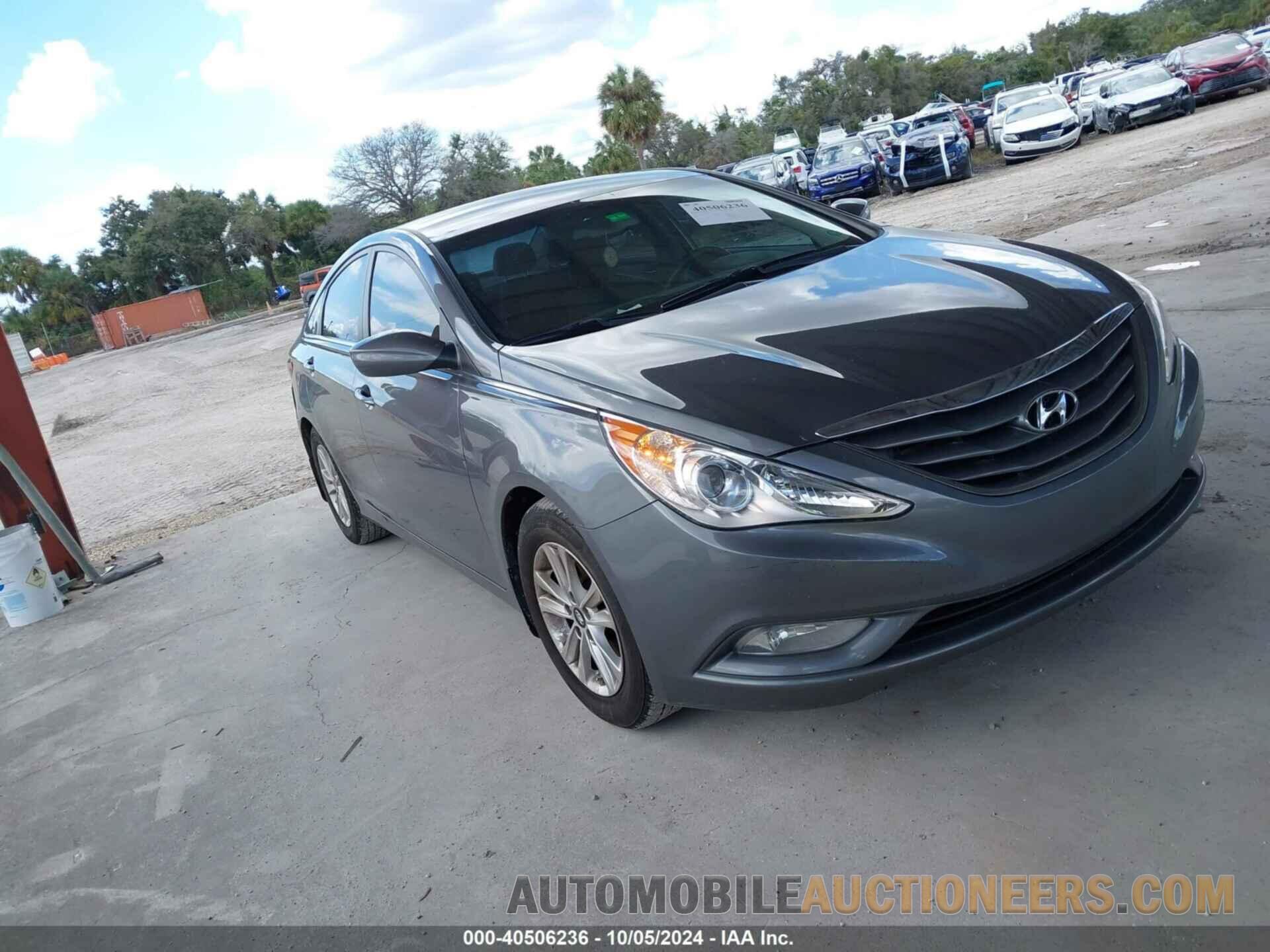 5NPEB4AC5CH393839 HYUNDAI SONATA 2012