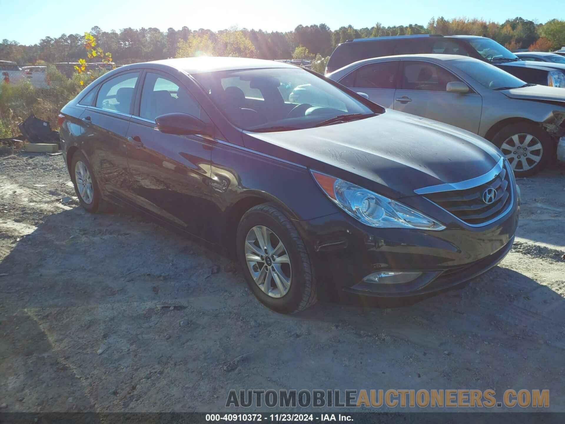 5NPEB4AC5DH765195 HYUNDAI SONATA 2013