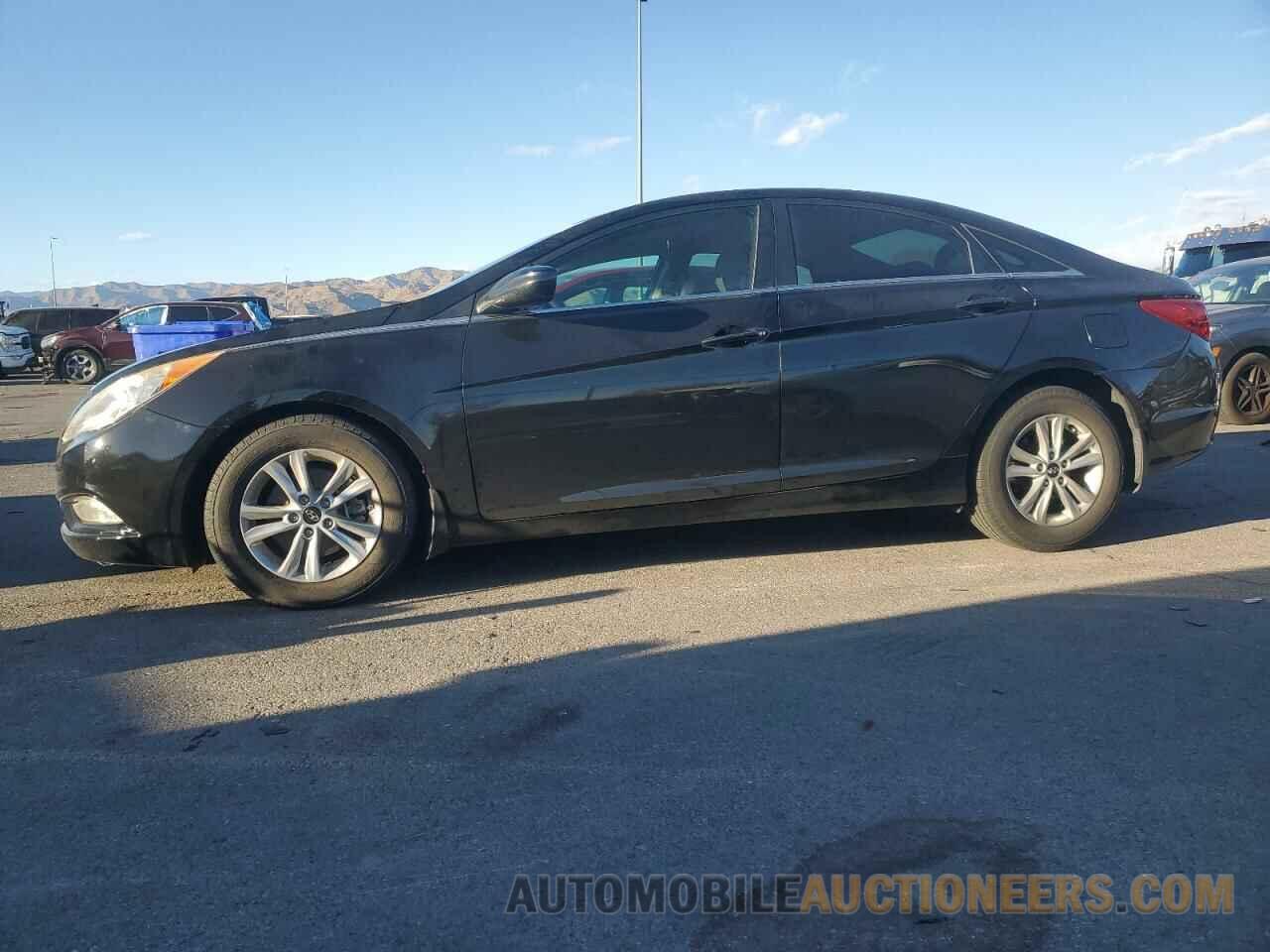 5NPEB4AC5DH782532 HYUNDAI SONATA 2013