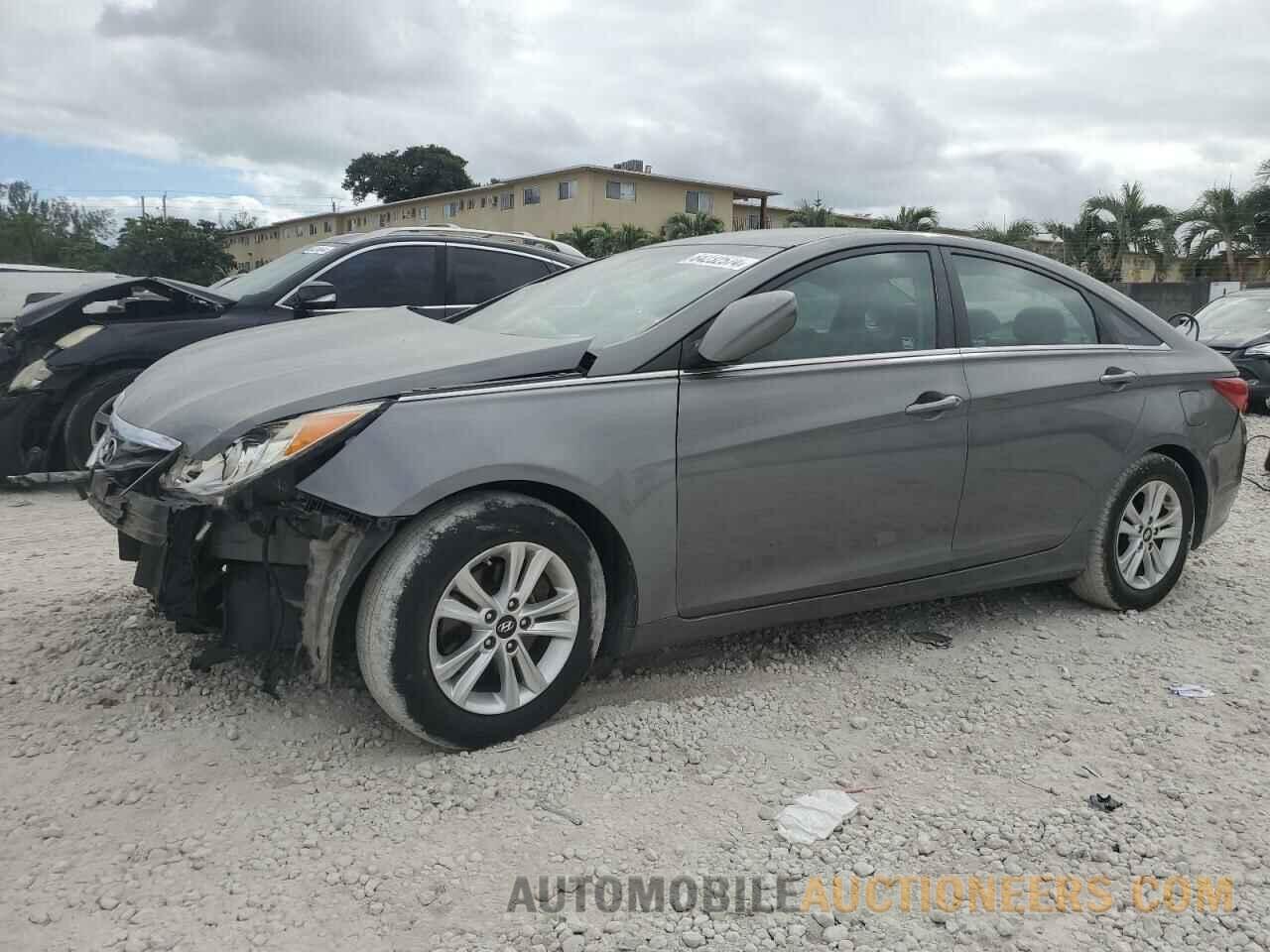 5NPEB4AC5DH801371 HYUNDAI SONATA 2013