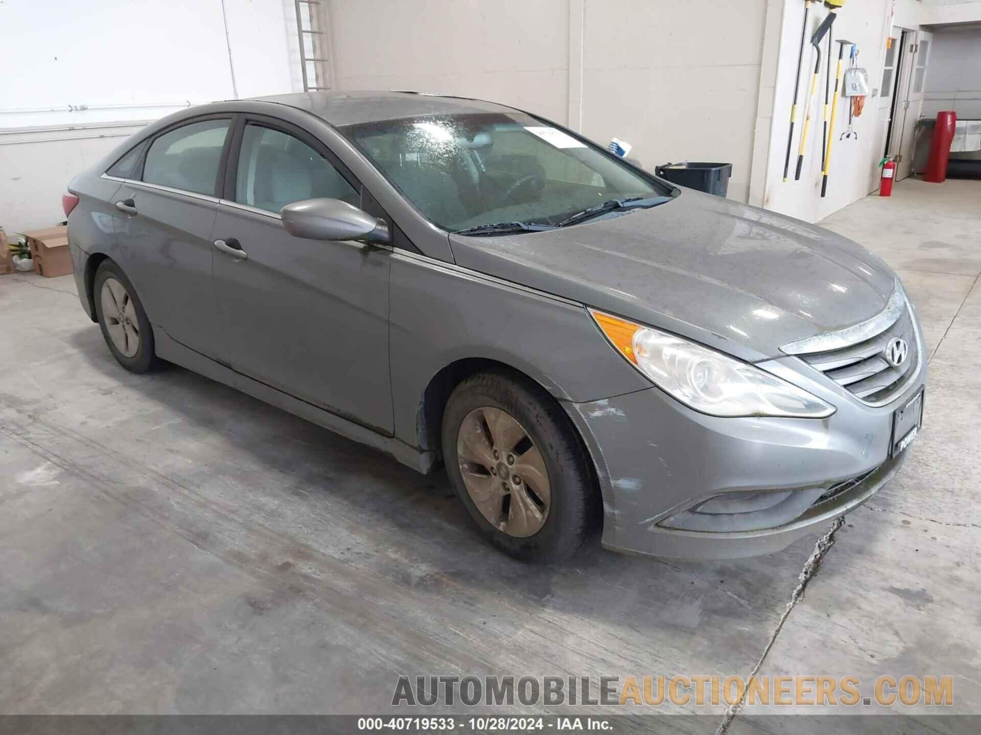 5NPEB4AC5EH815725 HYUNDAI SONATA 2014