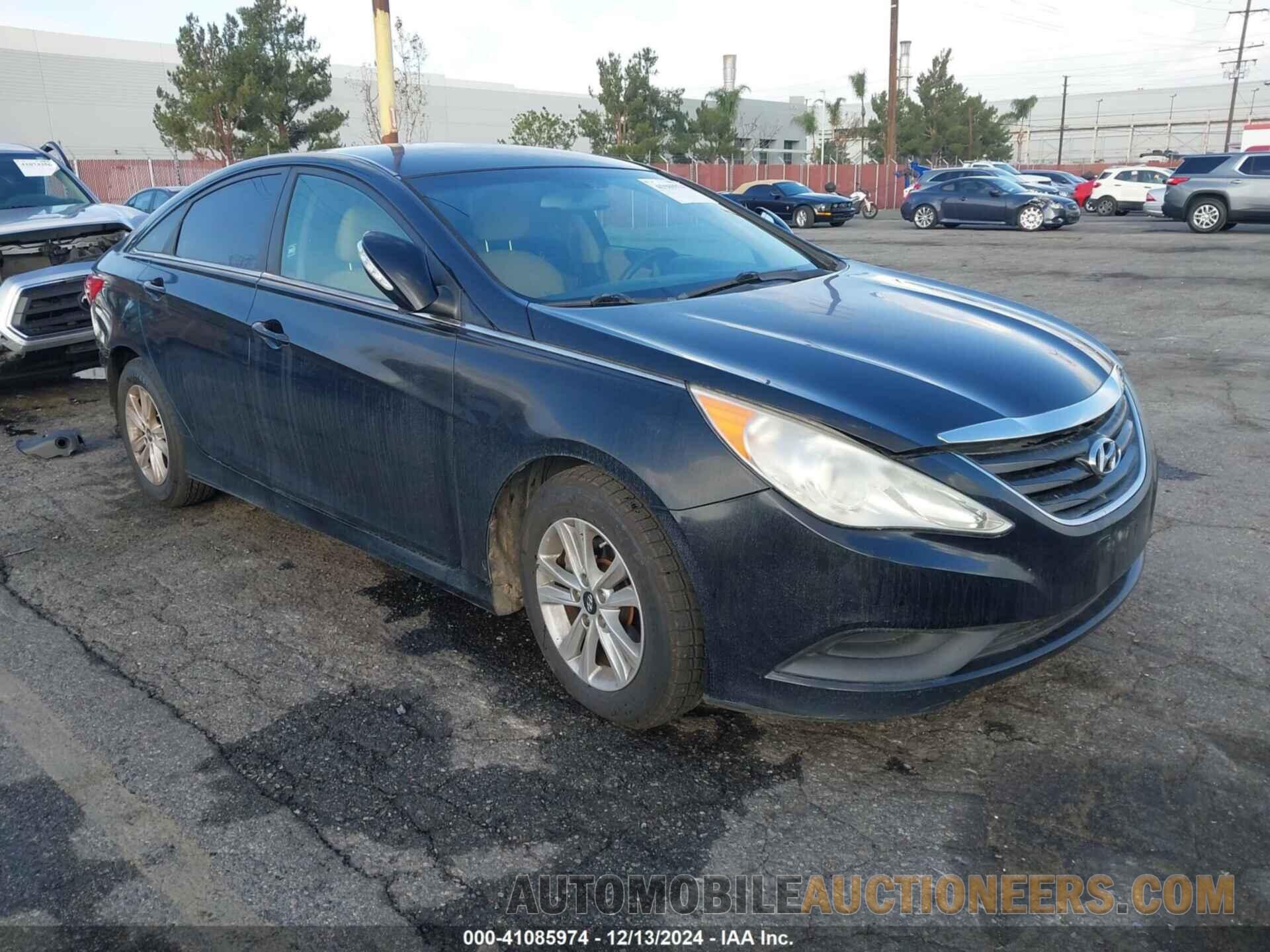 5NPEB4AC5EH864360 HYUNDAI SONATA 2014