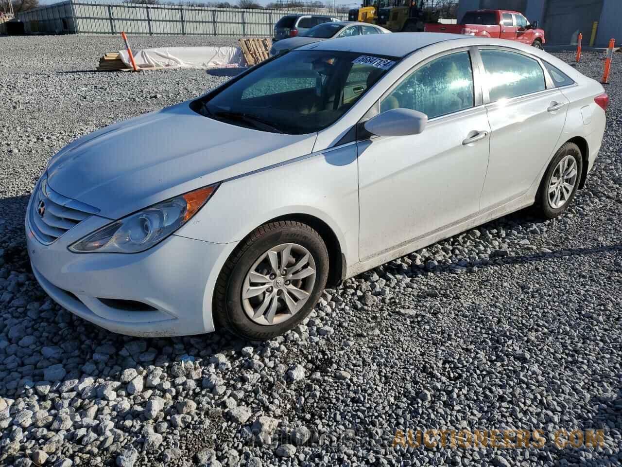 5NPEB4AC6BH146098 HYUNDAI SONATA 2011