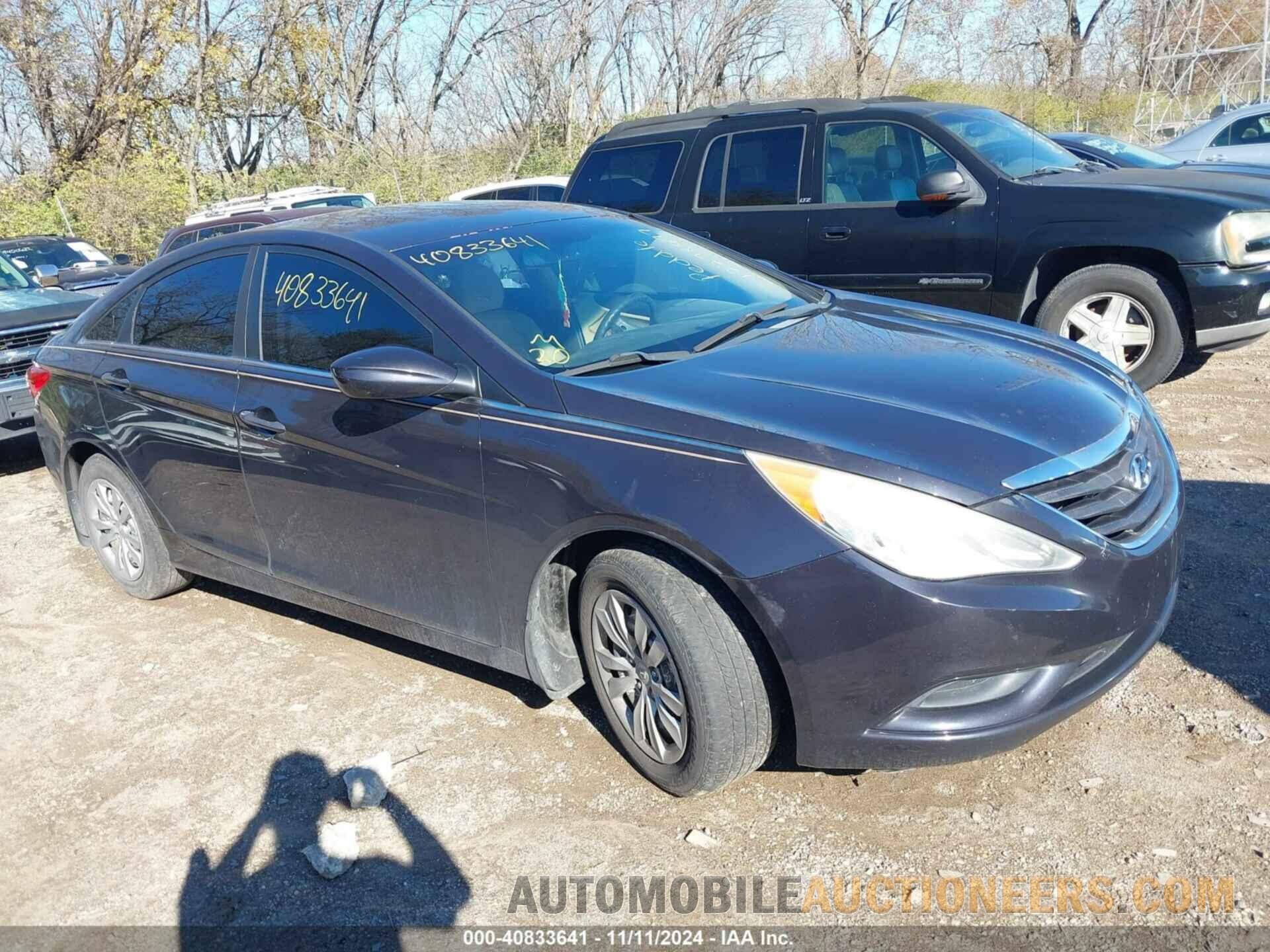 5NPEB4AC6BH168375 HYUNDAI SONATA 2011