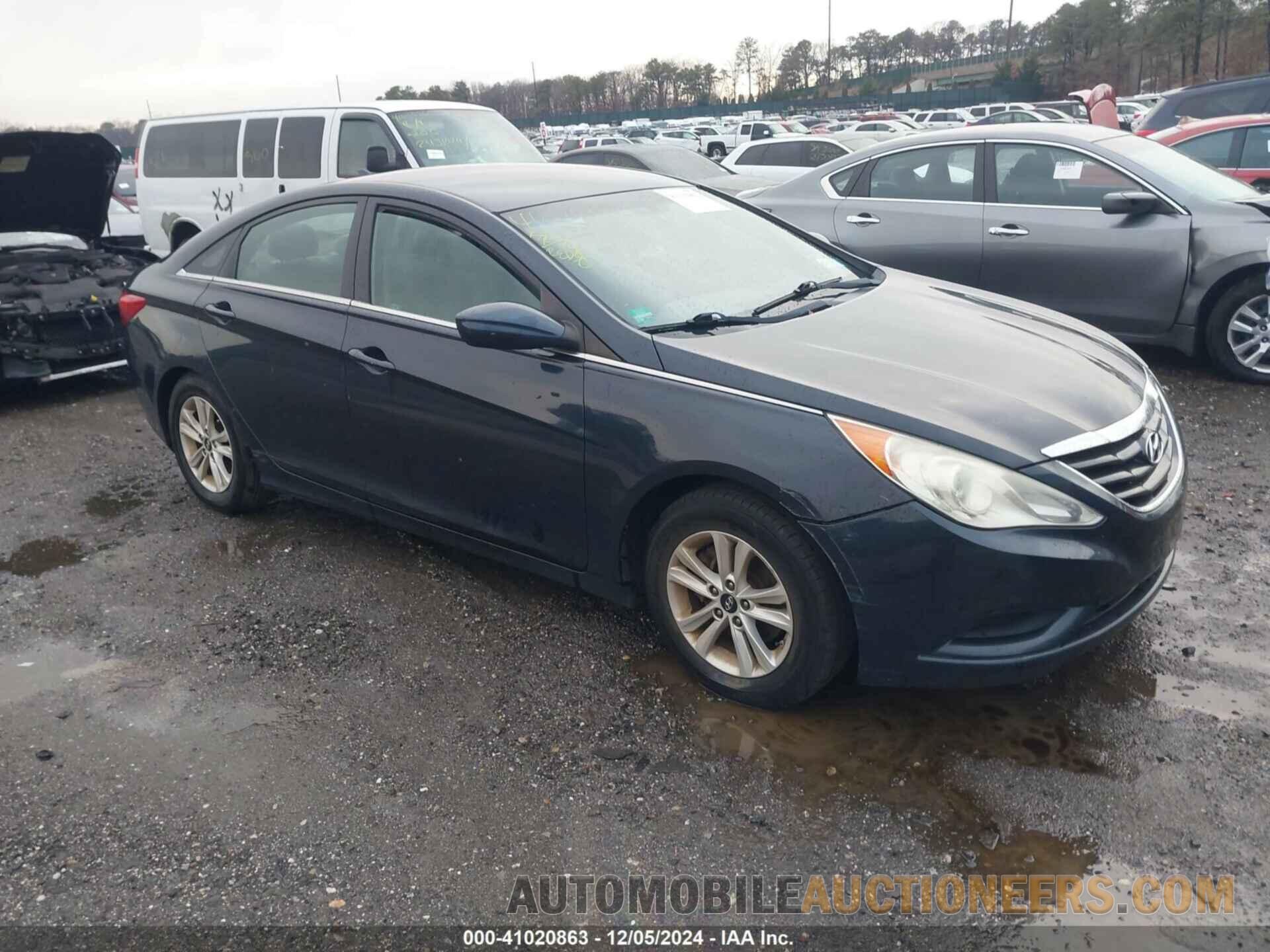 5NPEB4AC6BH202489 HYUNDAI SONATA 2011