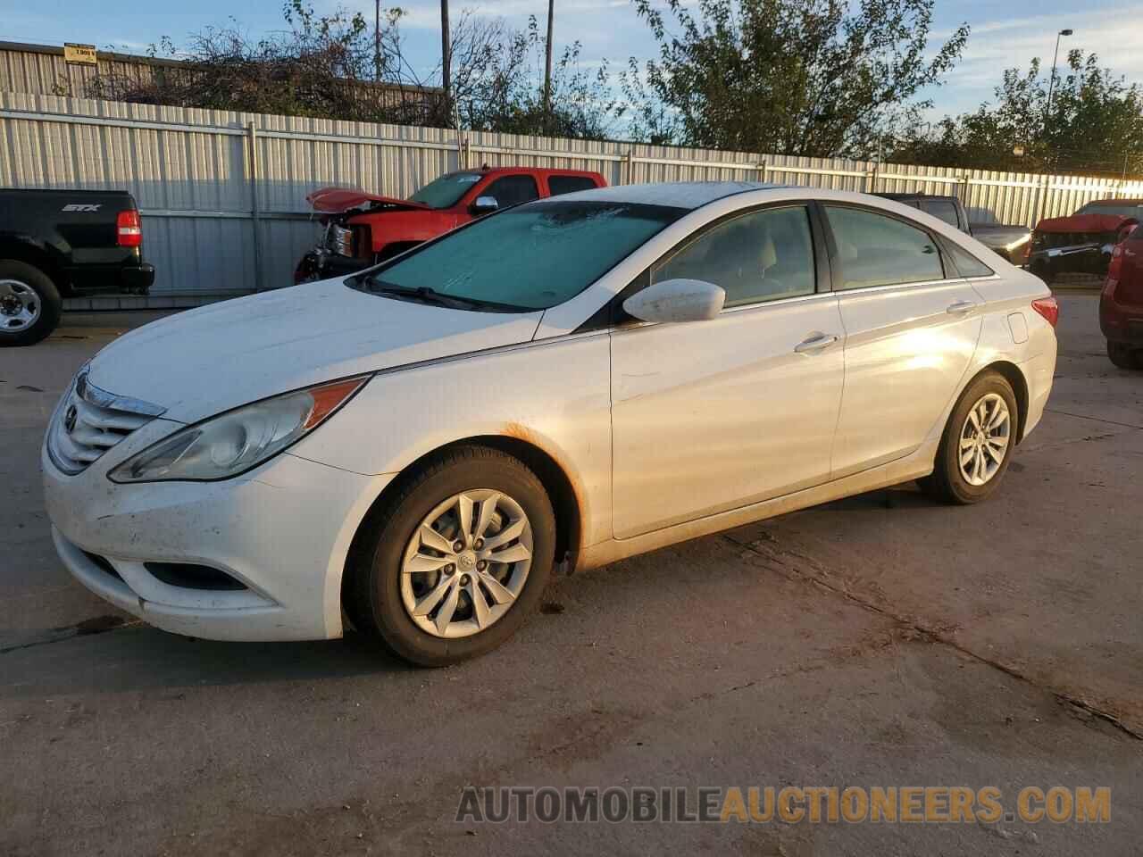 5NPEB4AC6BH208972 HYUNDAI SONATA 2011