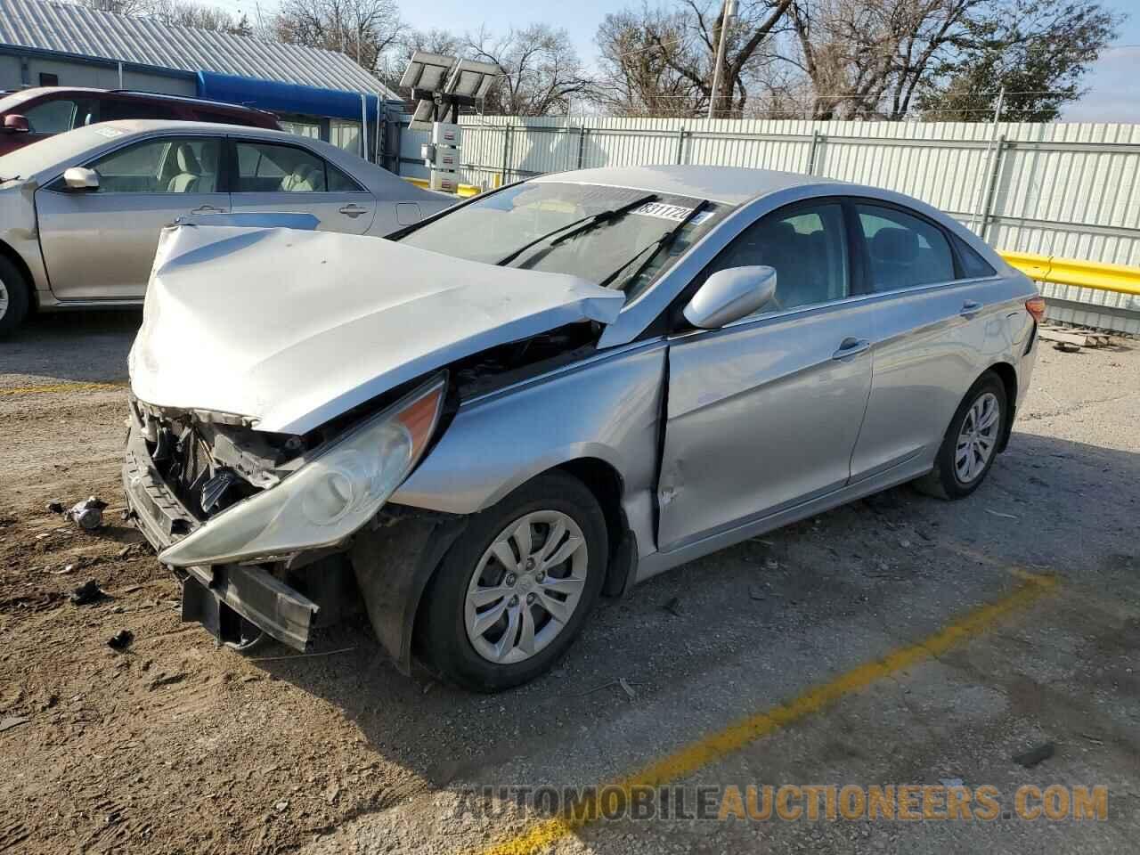 5NPEB4AC6BH240286 HYUNDAI SONATA 2011