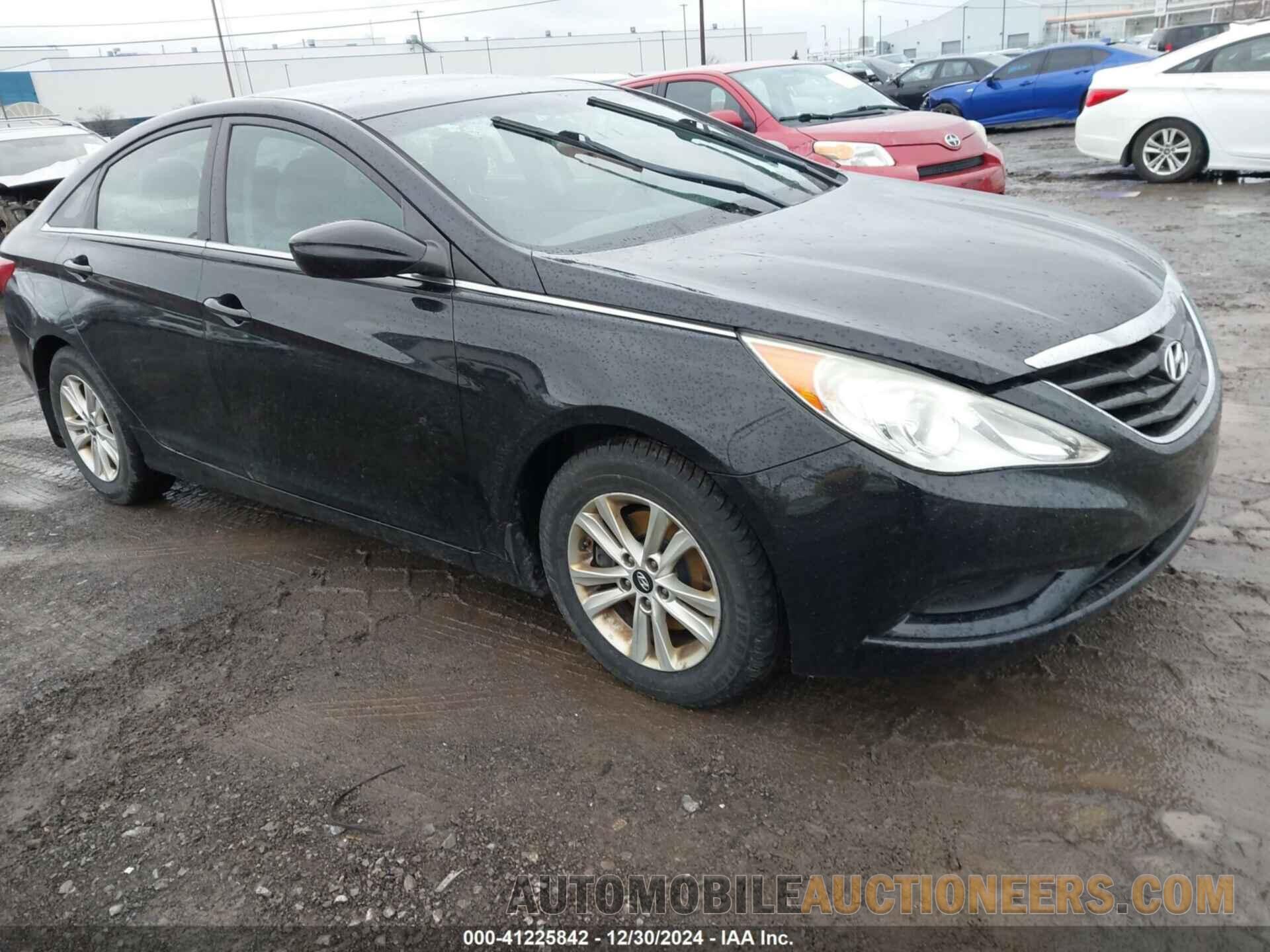 5NPEB4AC6BH300793 HYUNDAI SONATA 2011