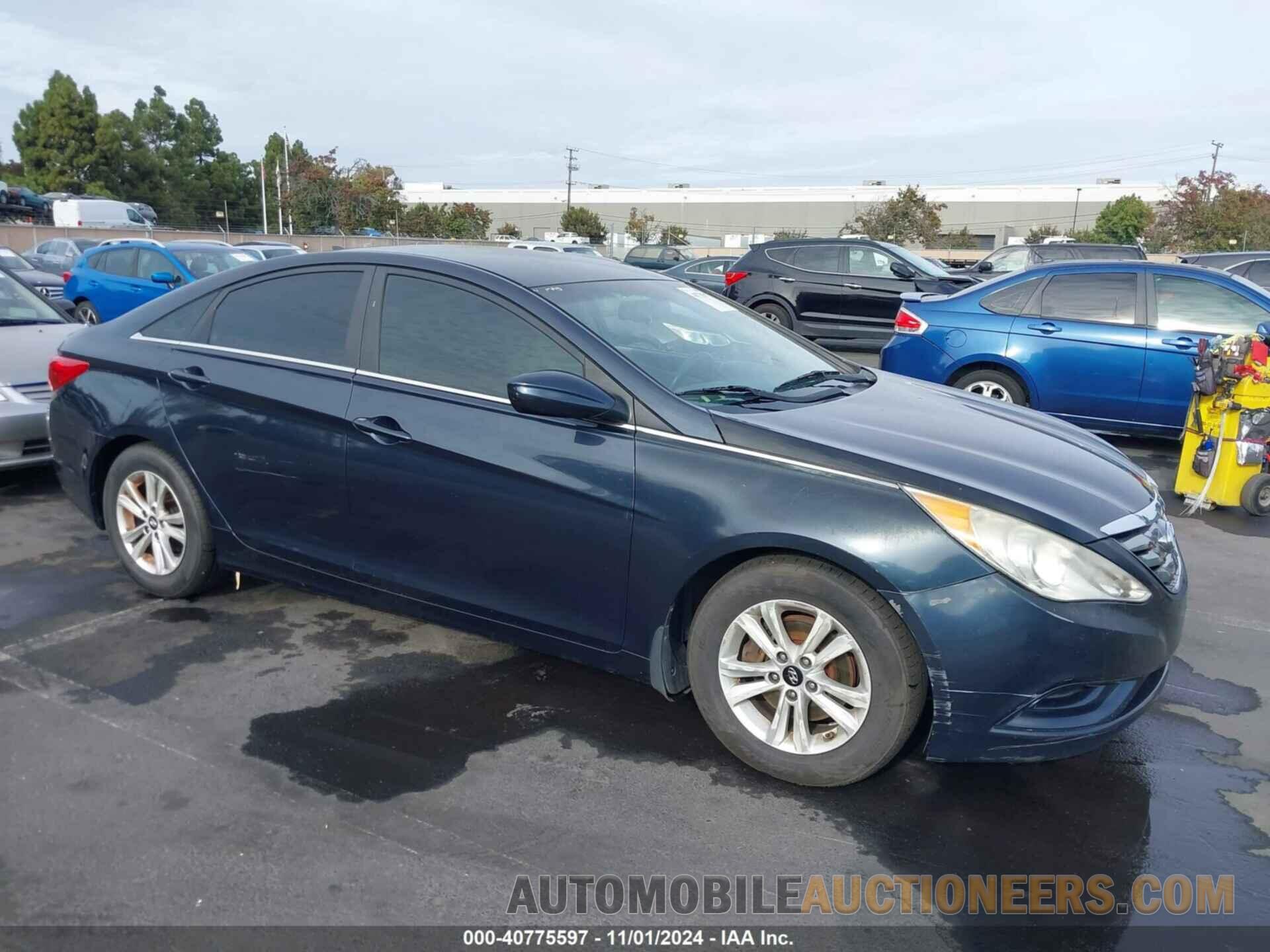 5NPEB4AC6CH398435 HYUNDAI SONATA 2012