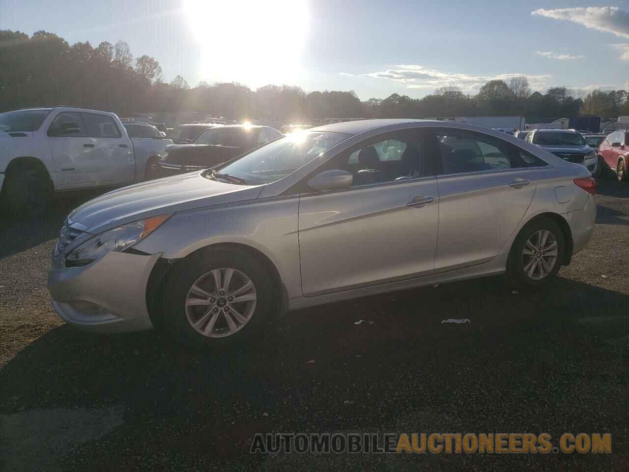 5NPEB4AC6DH532894 HYUNDAI SONATA 2013