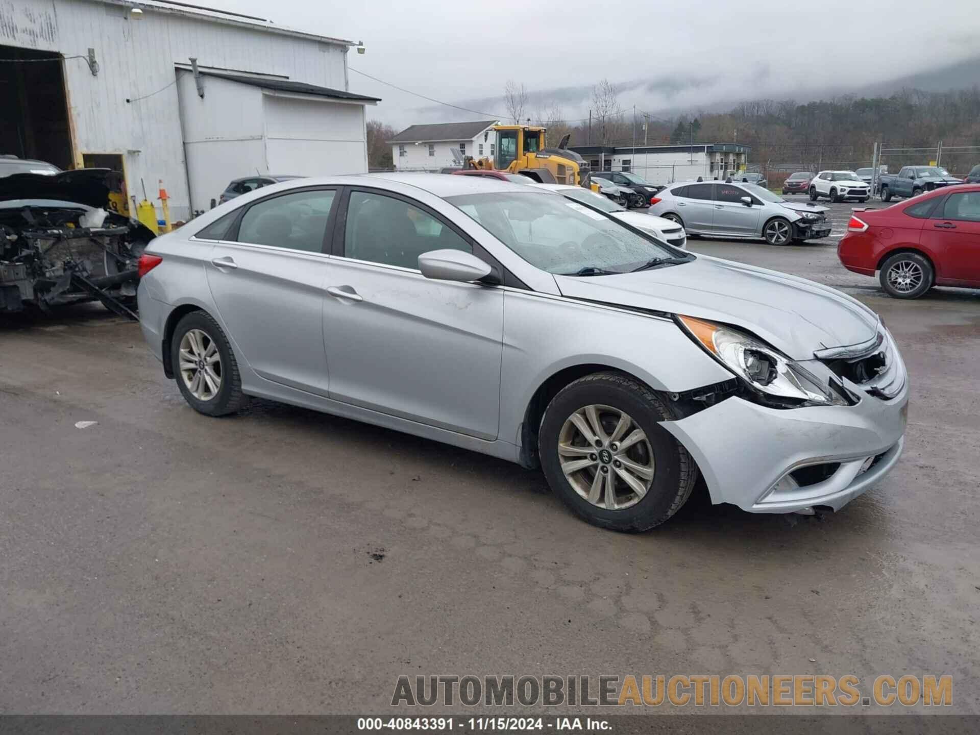 5NPEB4AC6DH567936 HYUNDAI SONATA 2013