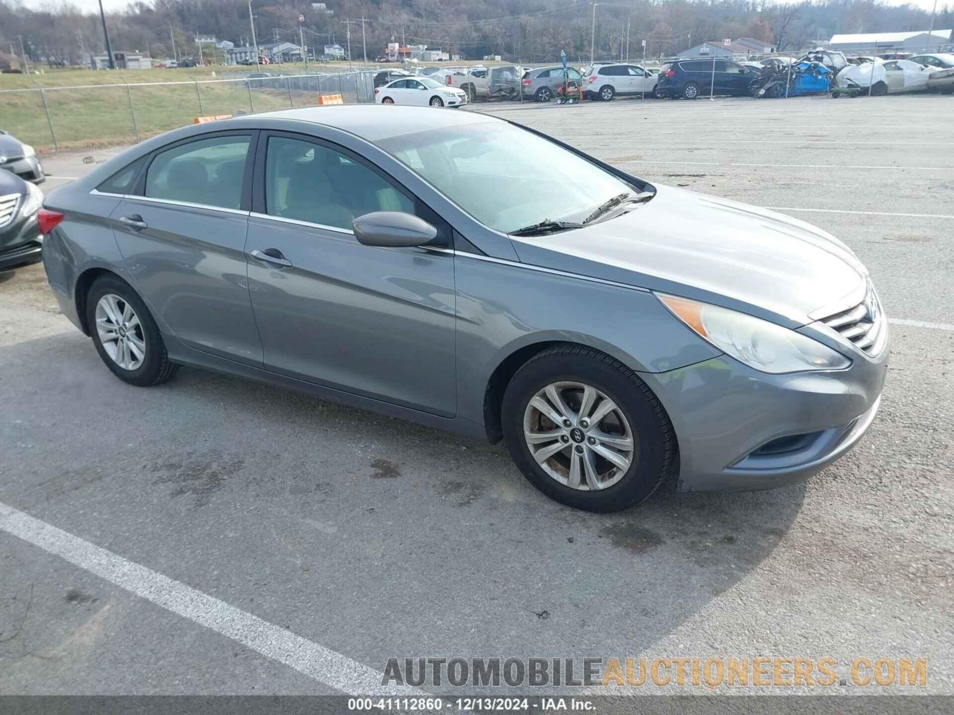 5NPEB4AC6DH745117 HYUNDAI SONATA 2013