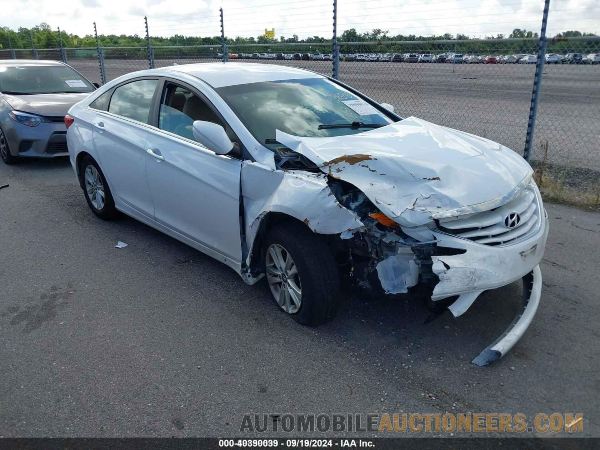 5NPEB4AC6DH763200 HYUNDAI SONATA 2013