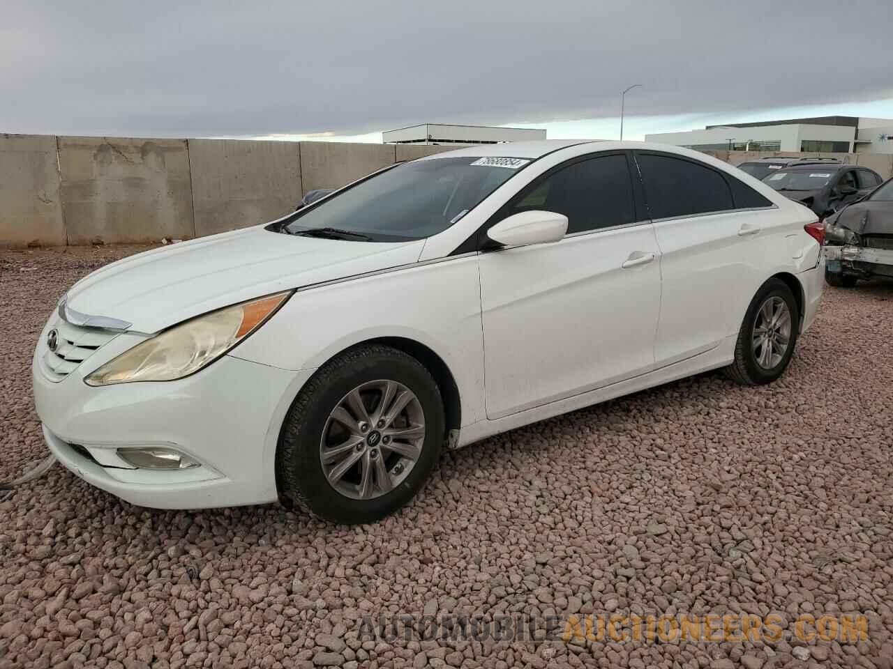 5NPEB4AC6DH802982 HYUNDAI SONATA 2013