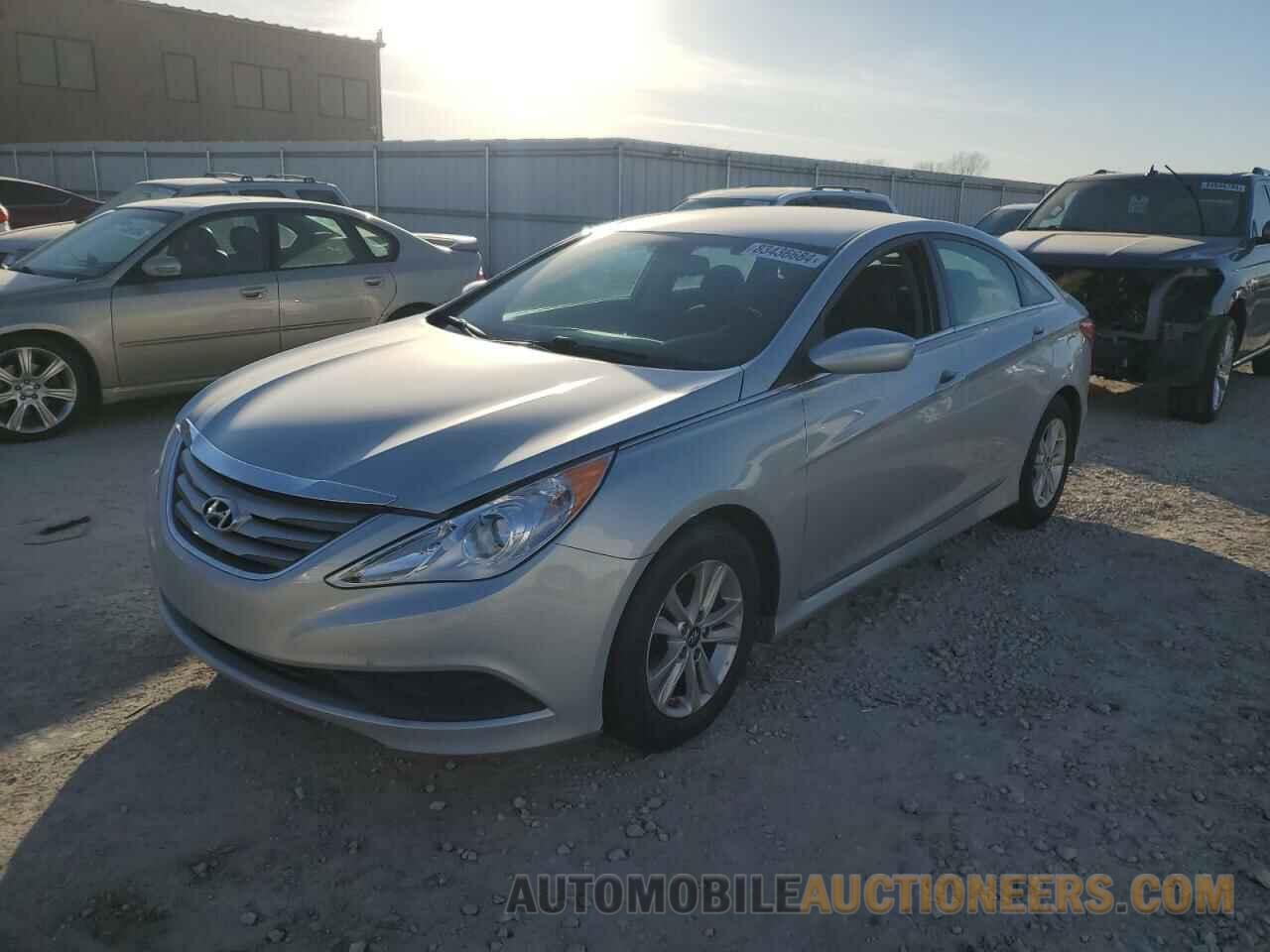 5NPEB4AC6EH909533 HYUNDAI SONATA 2014