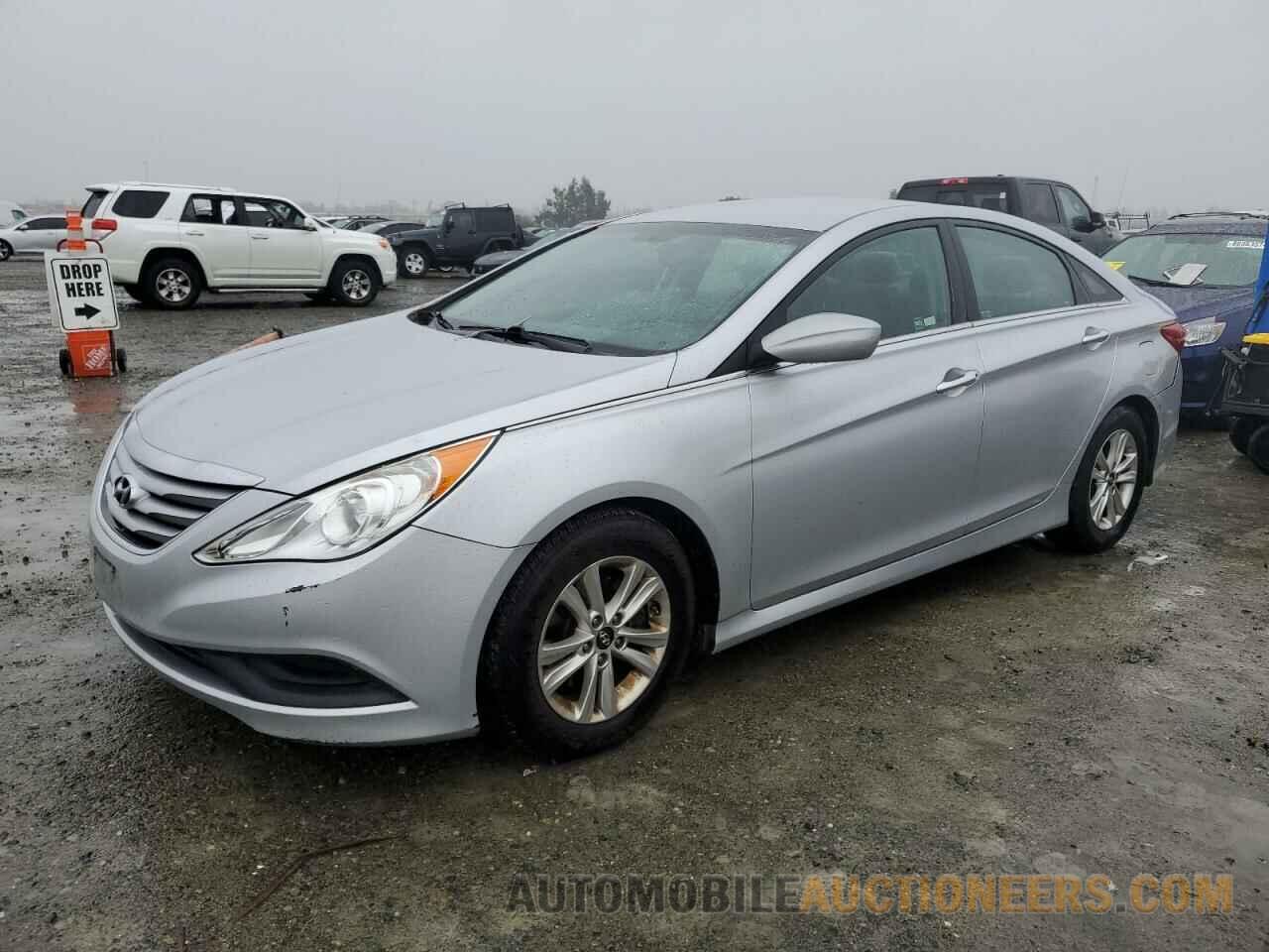 5NPEB4AC6EH909788 HYUNDAI SONATA 2014