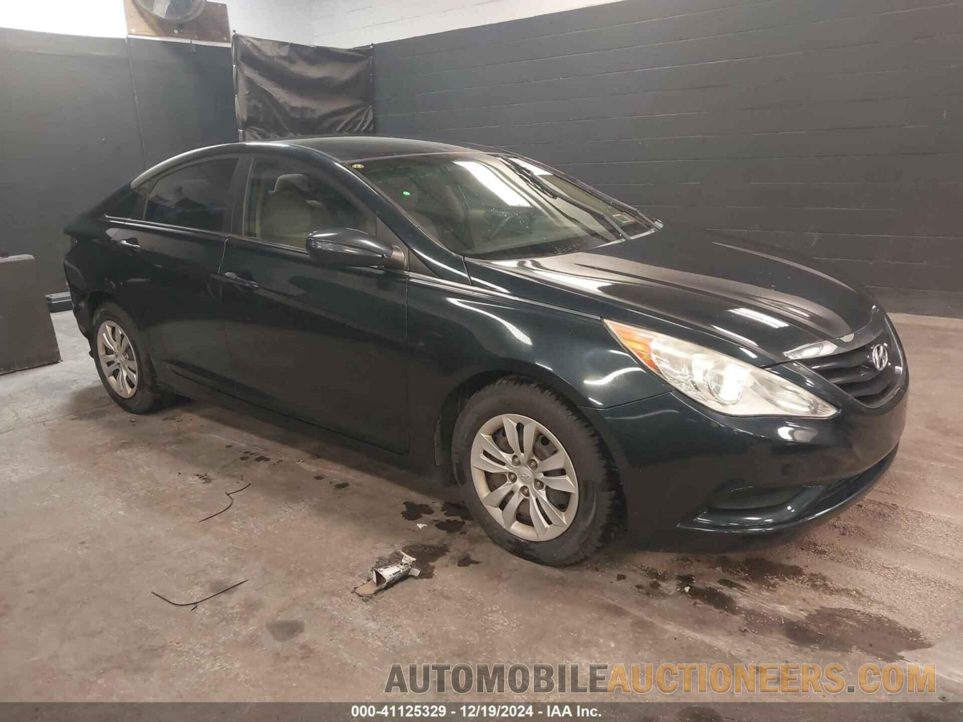 5NPEB4AC7BH019327 HYUNDAI SONATA 2011