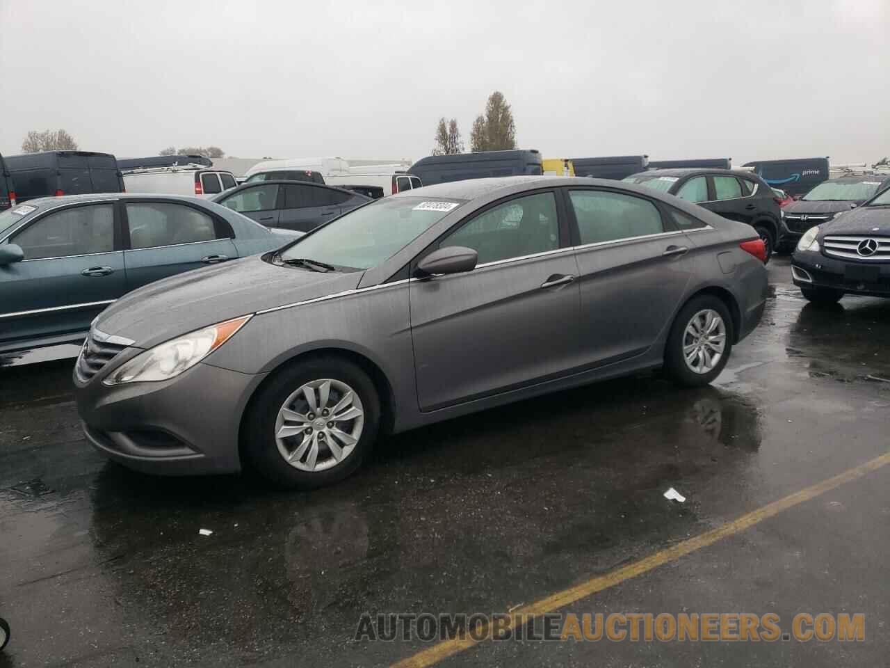 5NPEB4AC7BH049640 HYUNDAI SONATA 2011