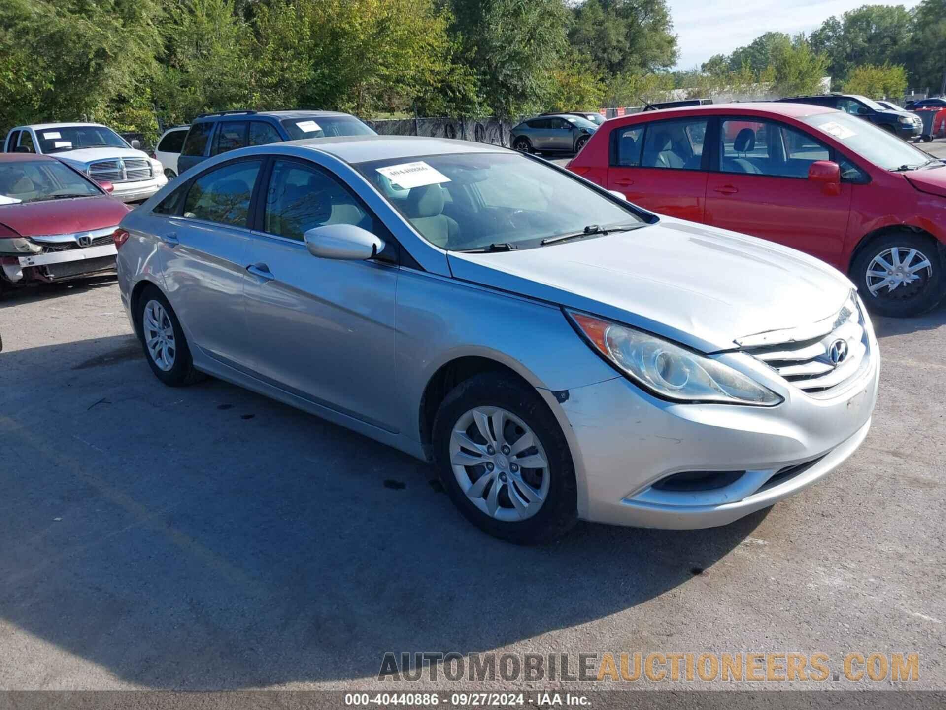 5NPEB4AC7BH060962 HYUNDAI SONATA 2011