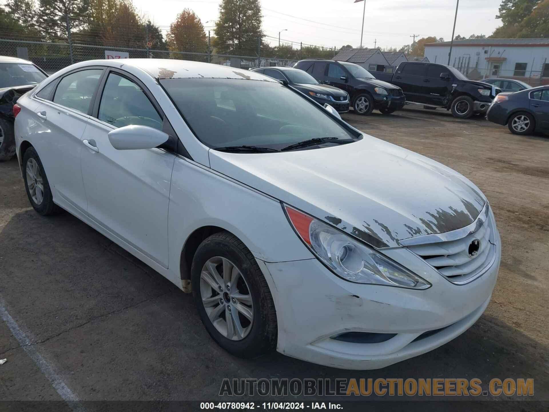 5NPEB4AC7BH109335 HYUNDAI SONATA 2011