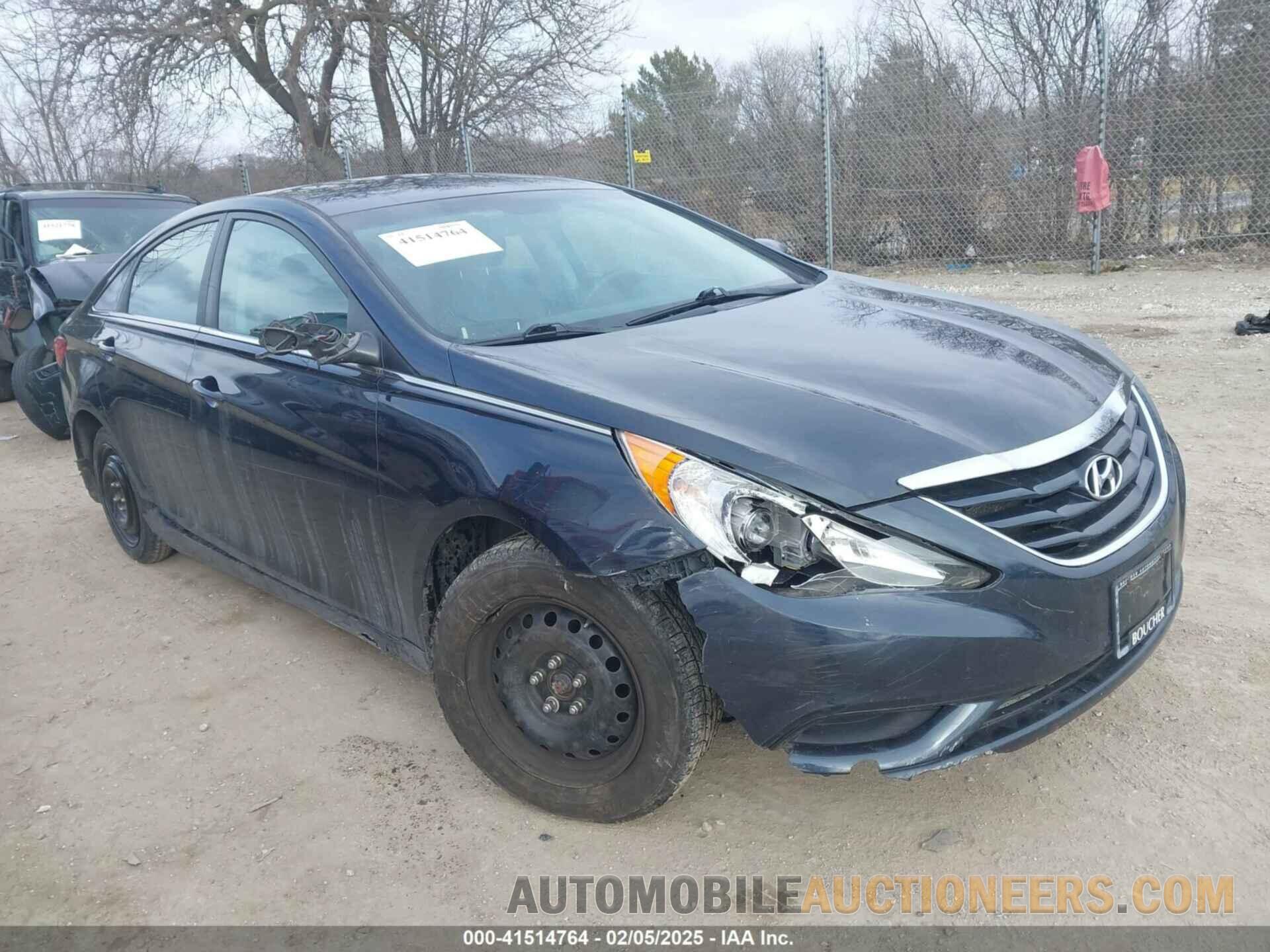 5NPEB4AC7BH269487 HYUNDAI SONATA 2011