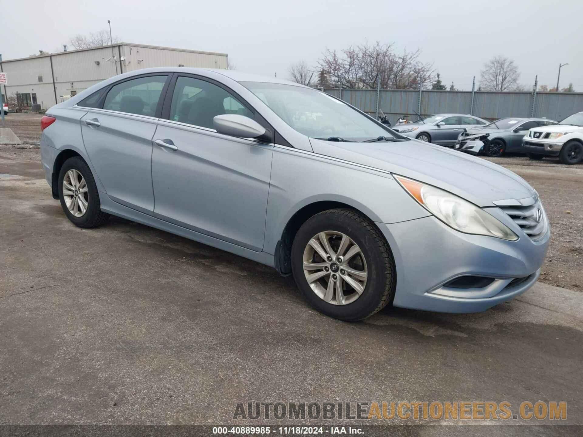 5NPEB4AC7BH280604 HYUNDAI SONATA 2011