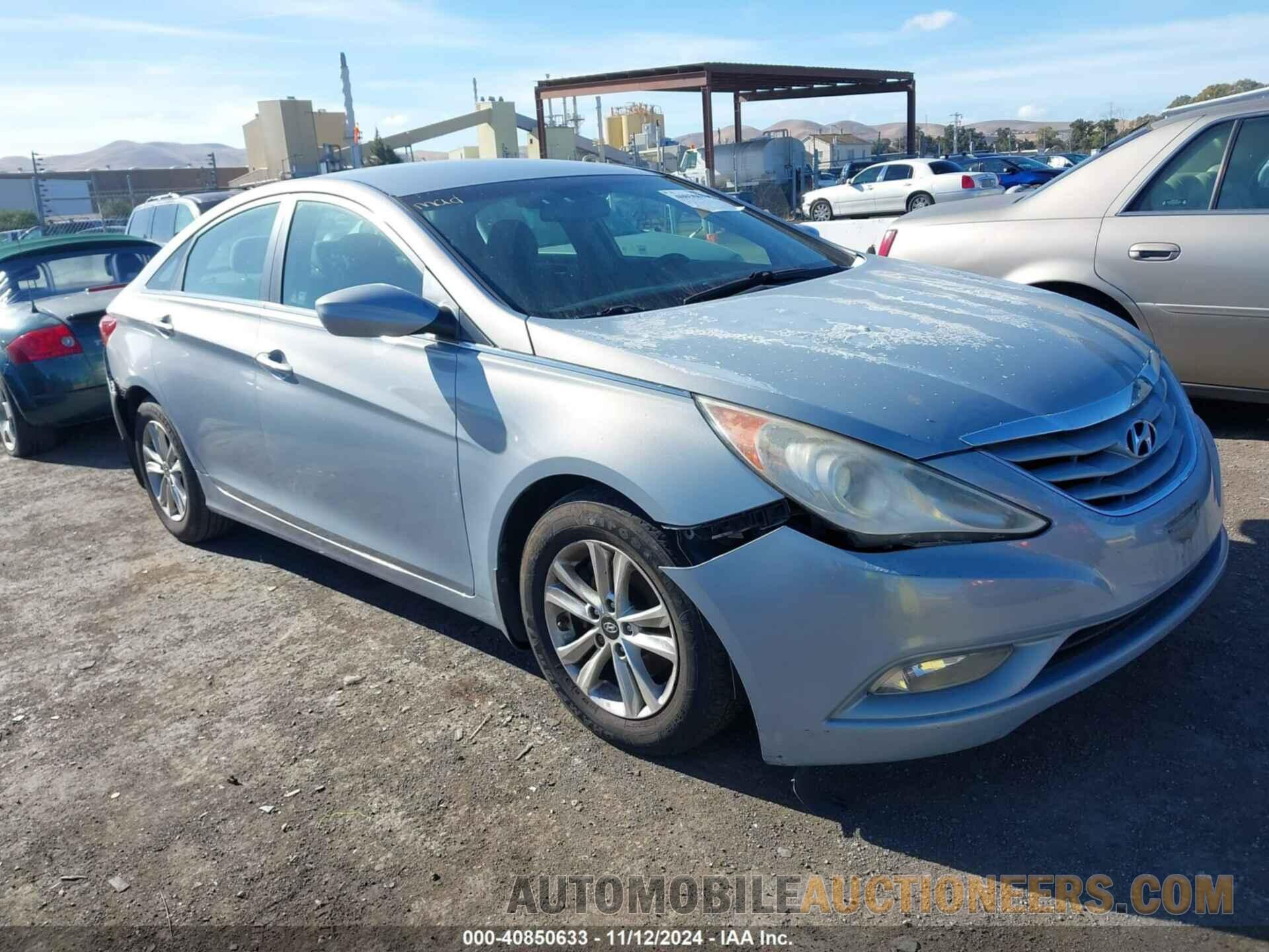 5NPEB4AC7DH659945 HYUNDAI SONATA 2013