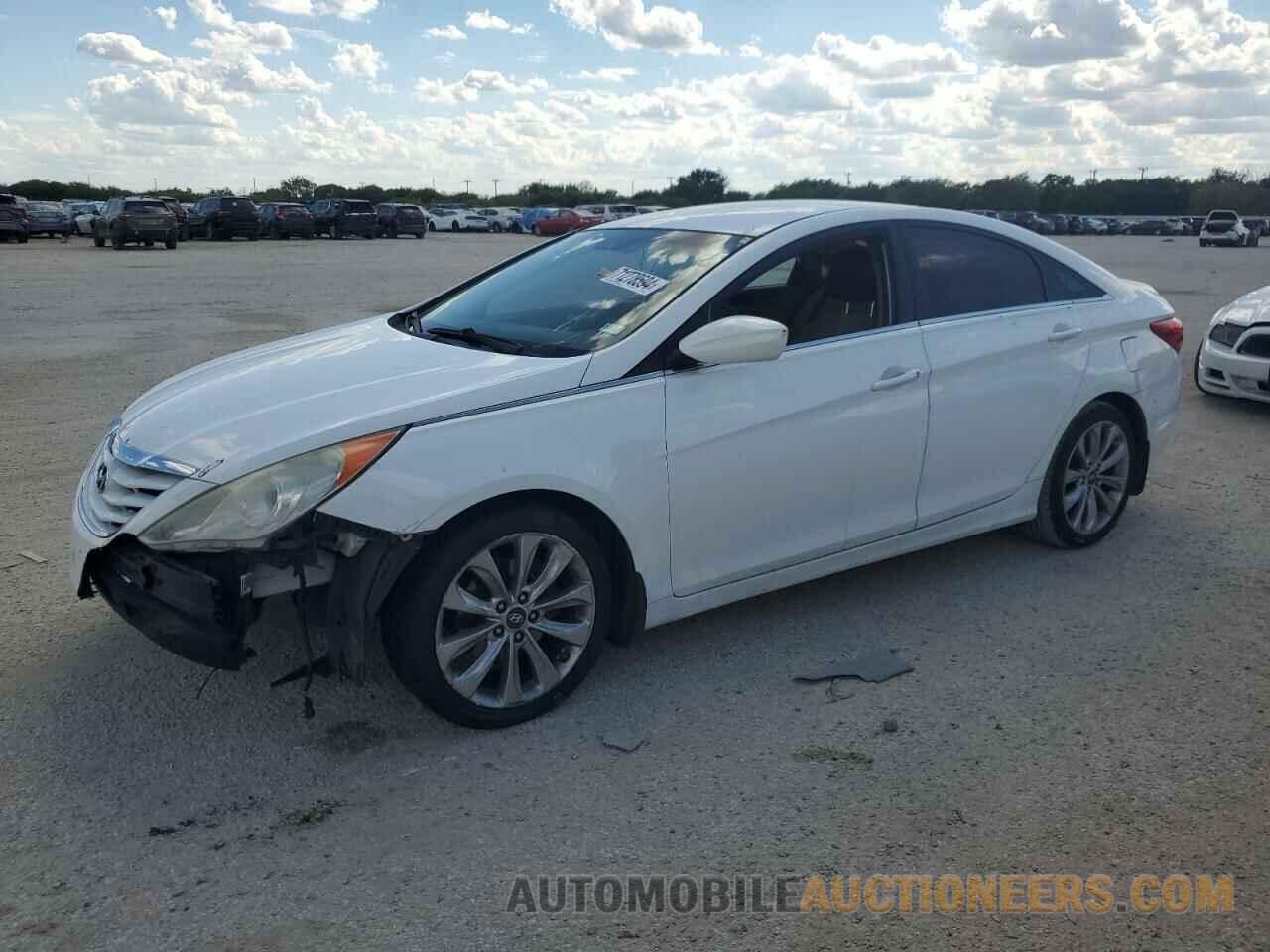 5NPEB4AC7DH688569 HYUNDAI SONATA 2013