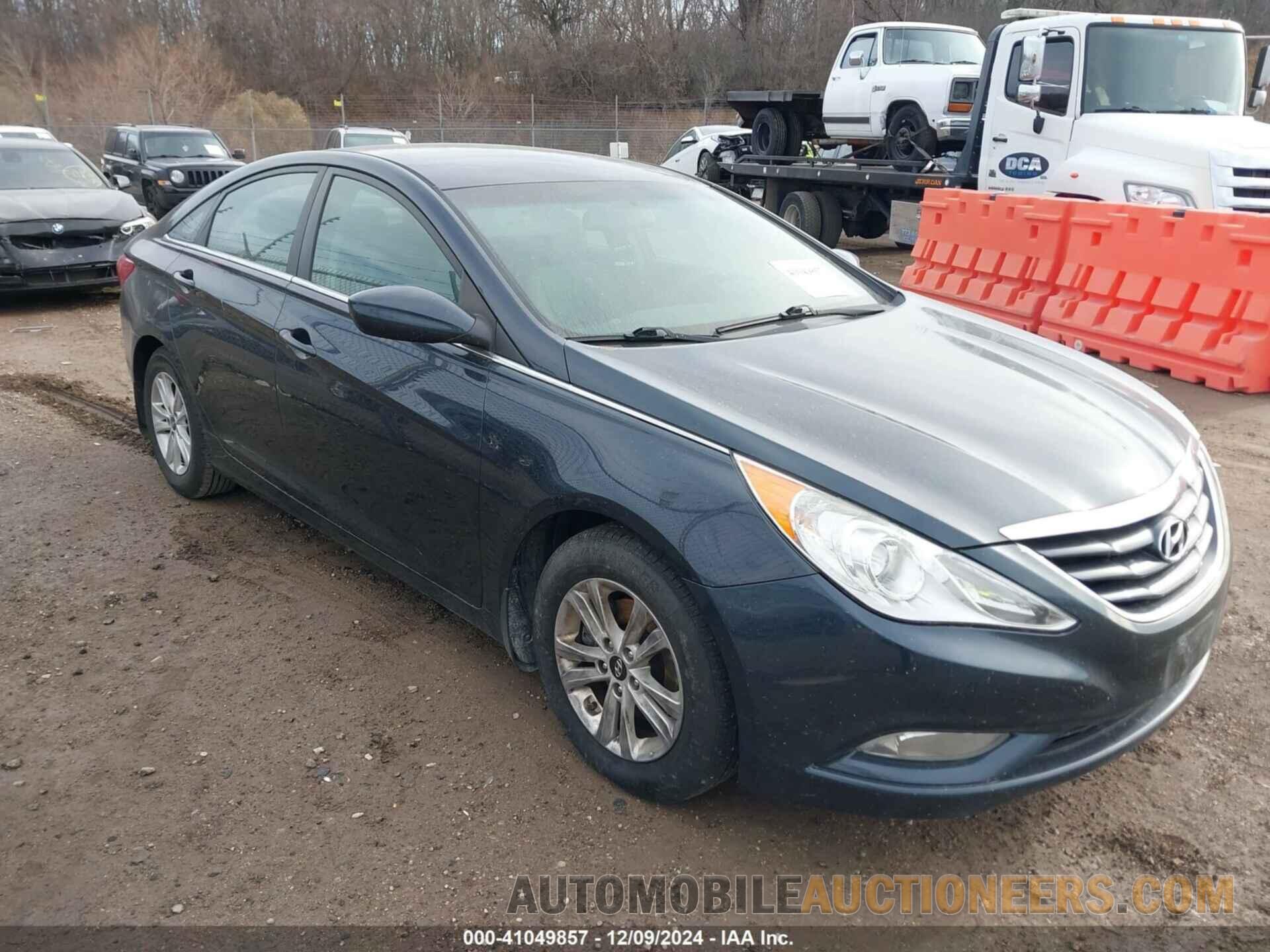 5NPEB4AC7DH753646 HYUNDAI SONATA 2013