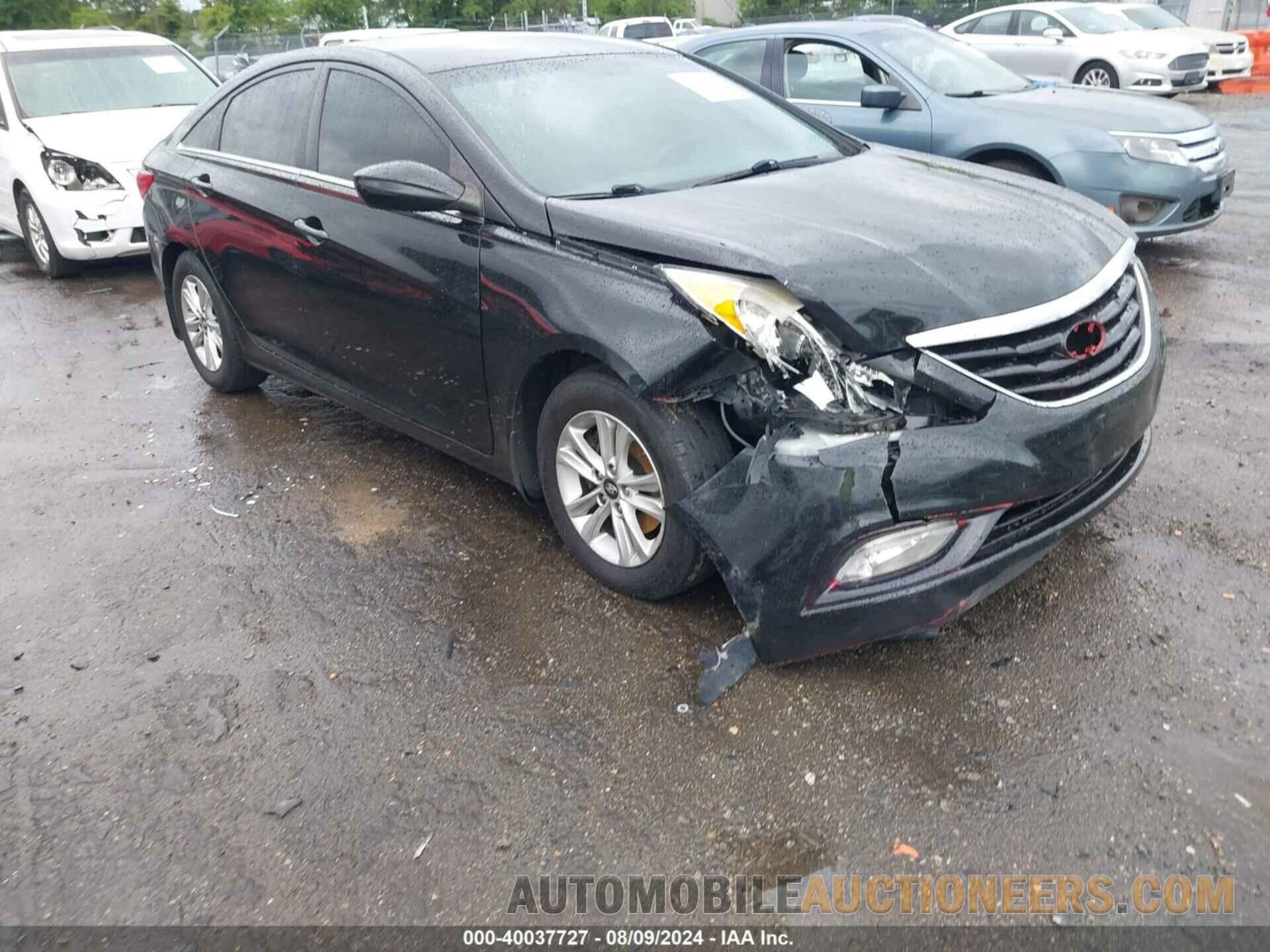 5NPEB4AC7DH808712 HYUNDAI SONATA 2013