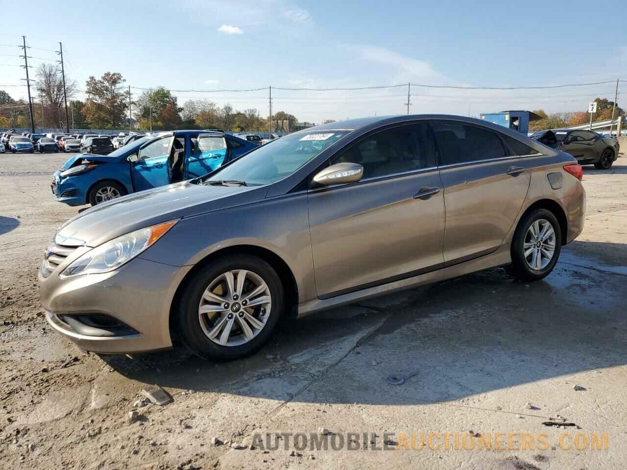 5NPEB4AC7EH945103 HYUNDAI SONATA 2014