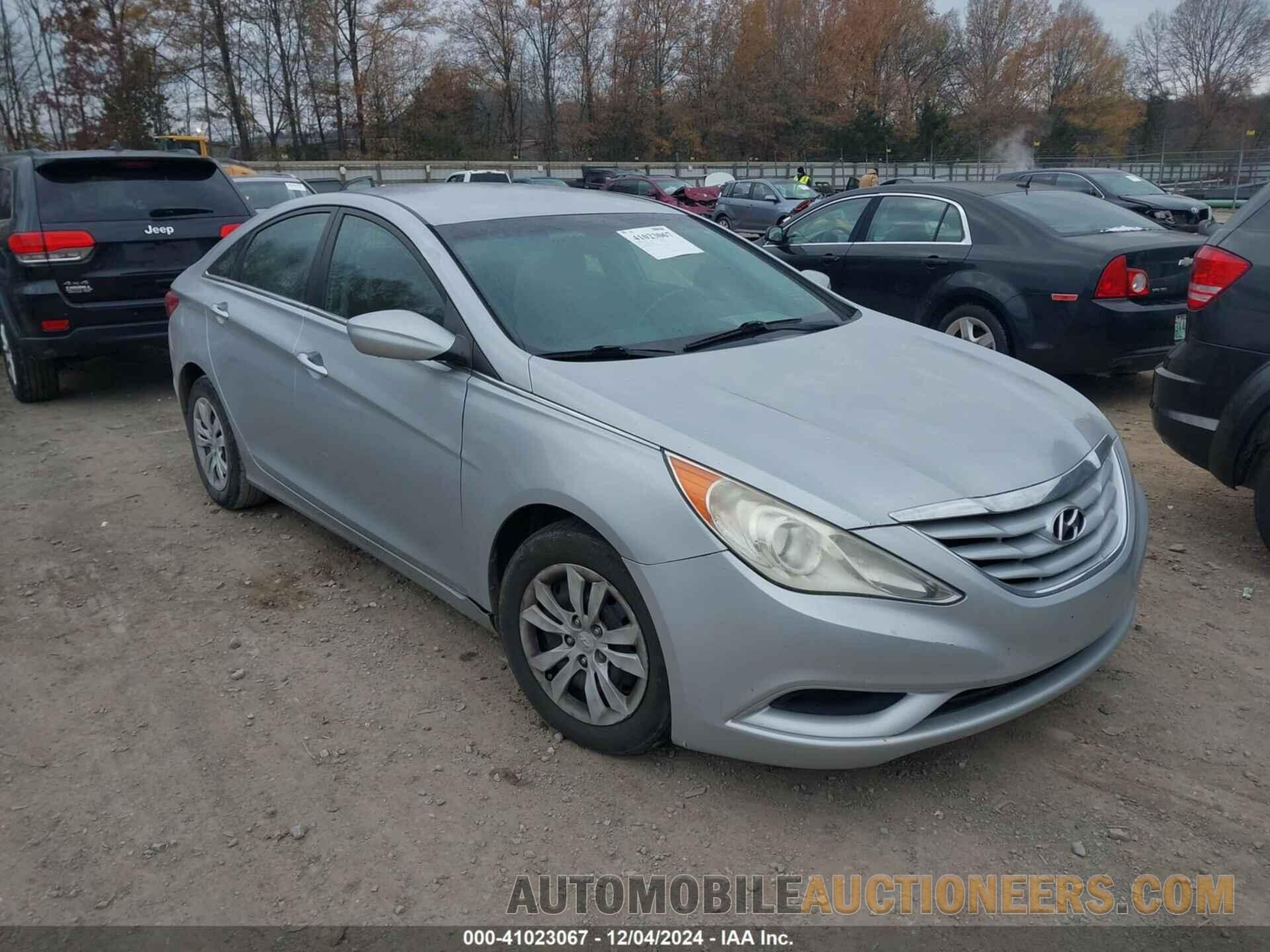 5NPEB4AC8BH080136 HYUNDAI SONATA 2011