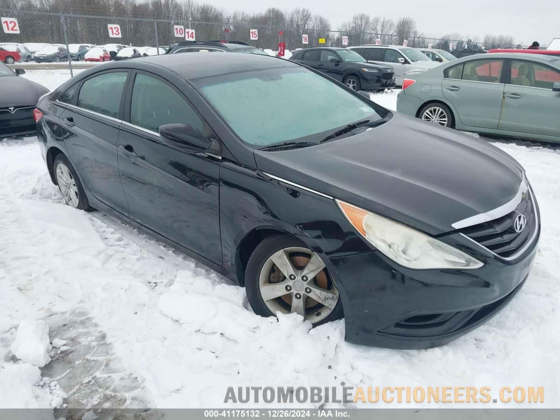 5NPEB4AC8BH159211 HYUNDAI SONATA 2011