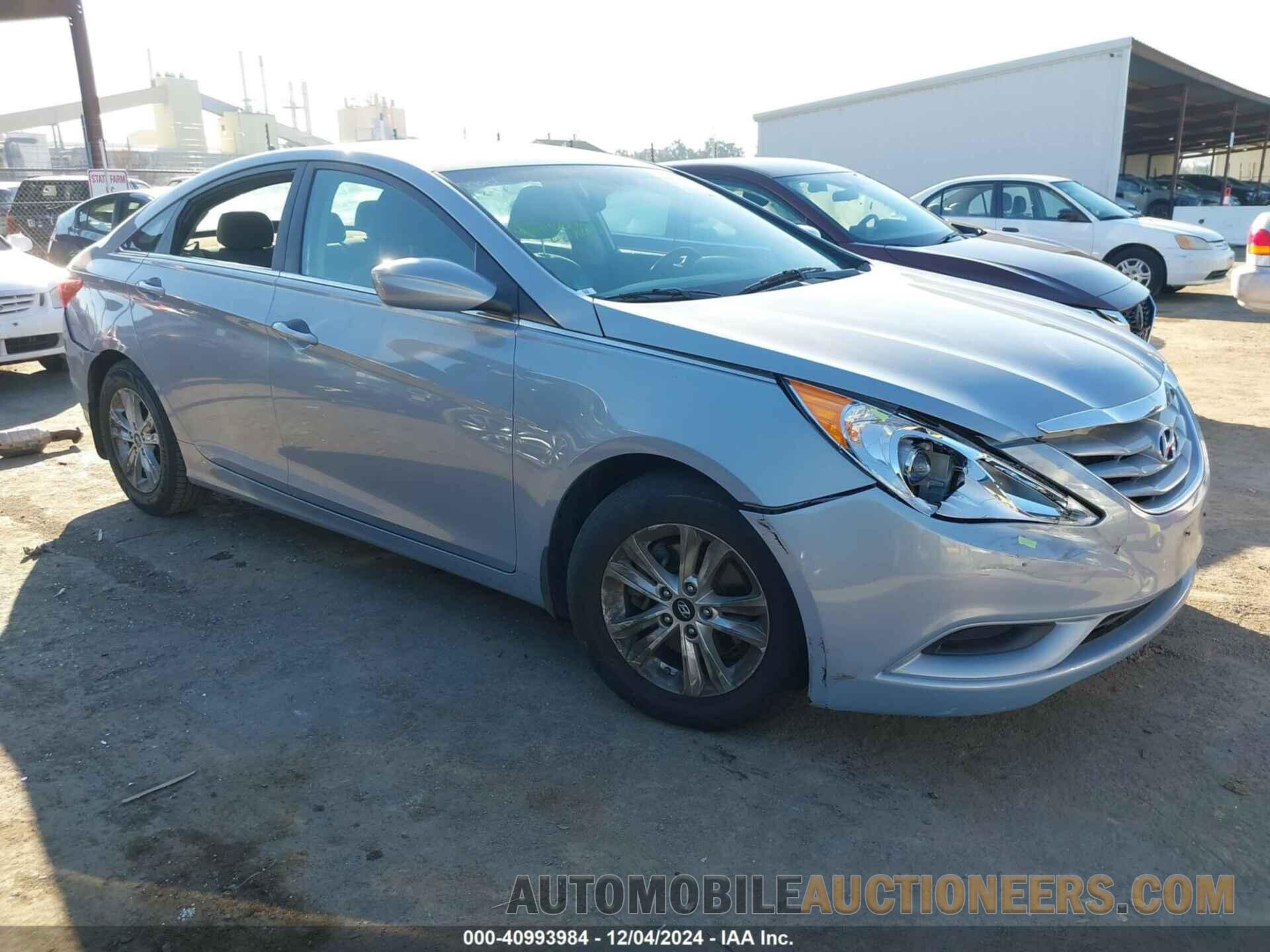 5NPEB4AC8BH168314 HYUNDAI SONATA 2011