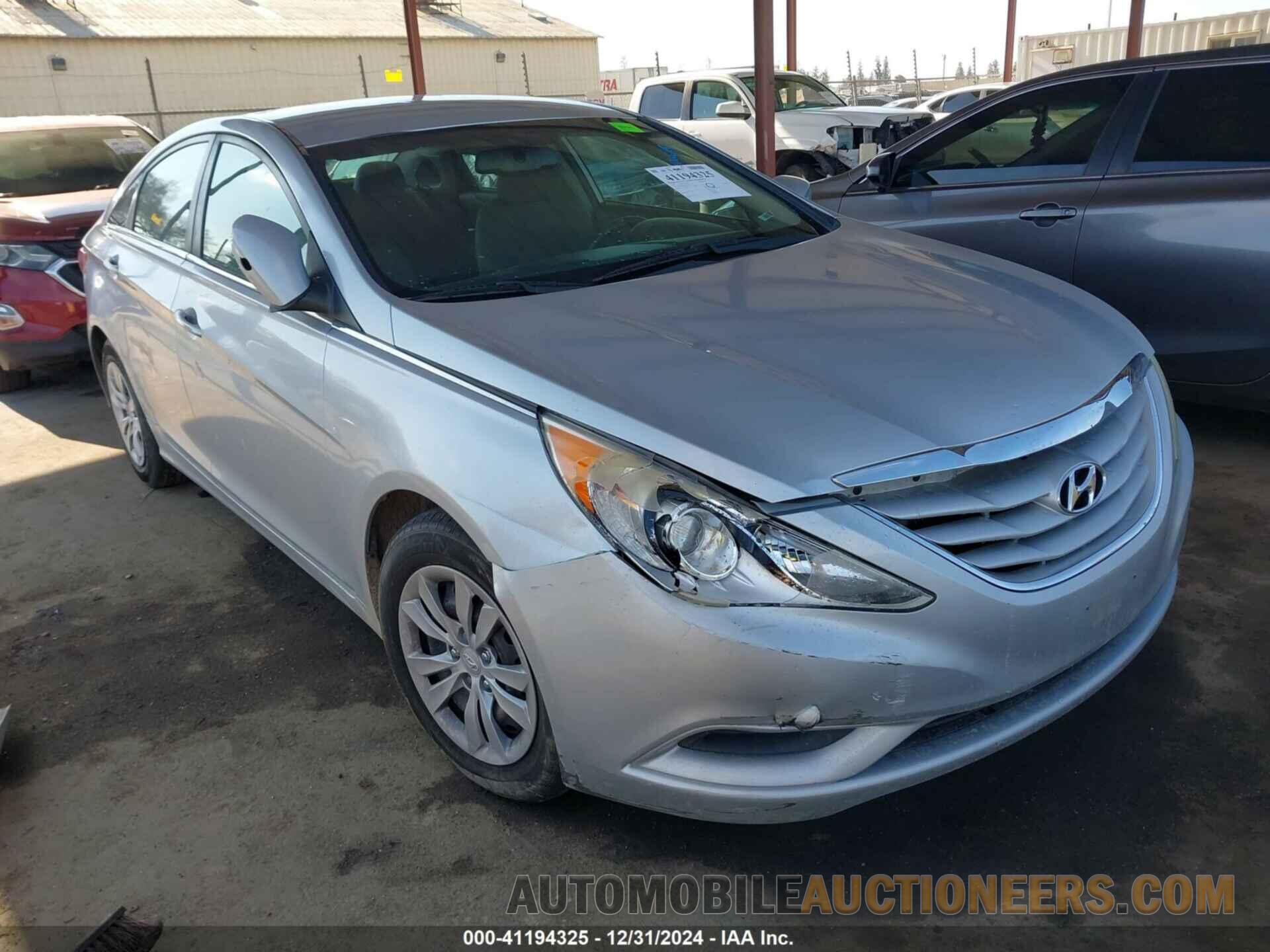 5NPEB4AC8CH461051 HYUNDAI SONATA 2012