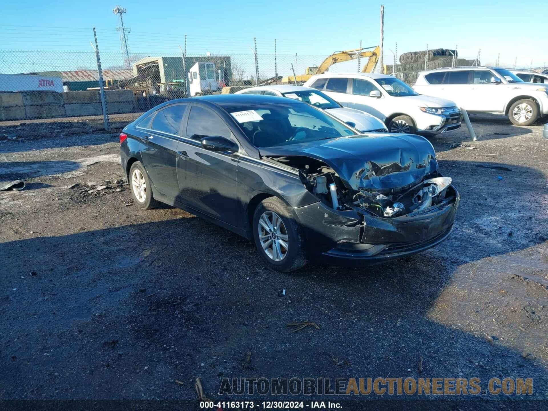 5NPEB4AC8CH485477 HYUNDAI SONATA 2012