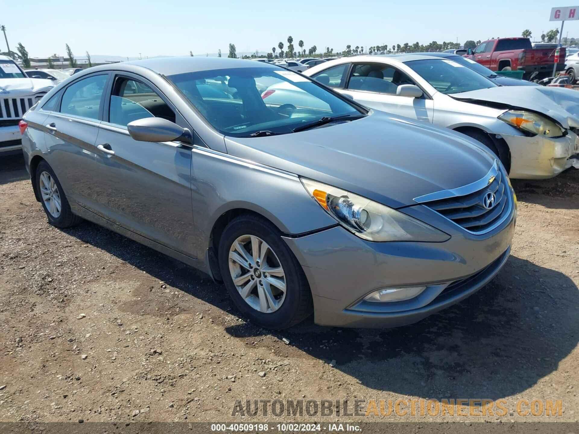 5NPEB4AC8DH549082 HYUNDAI SONATA 2013