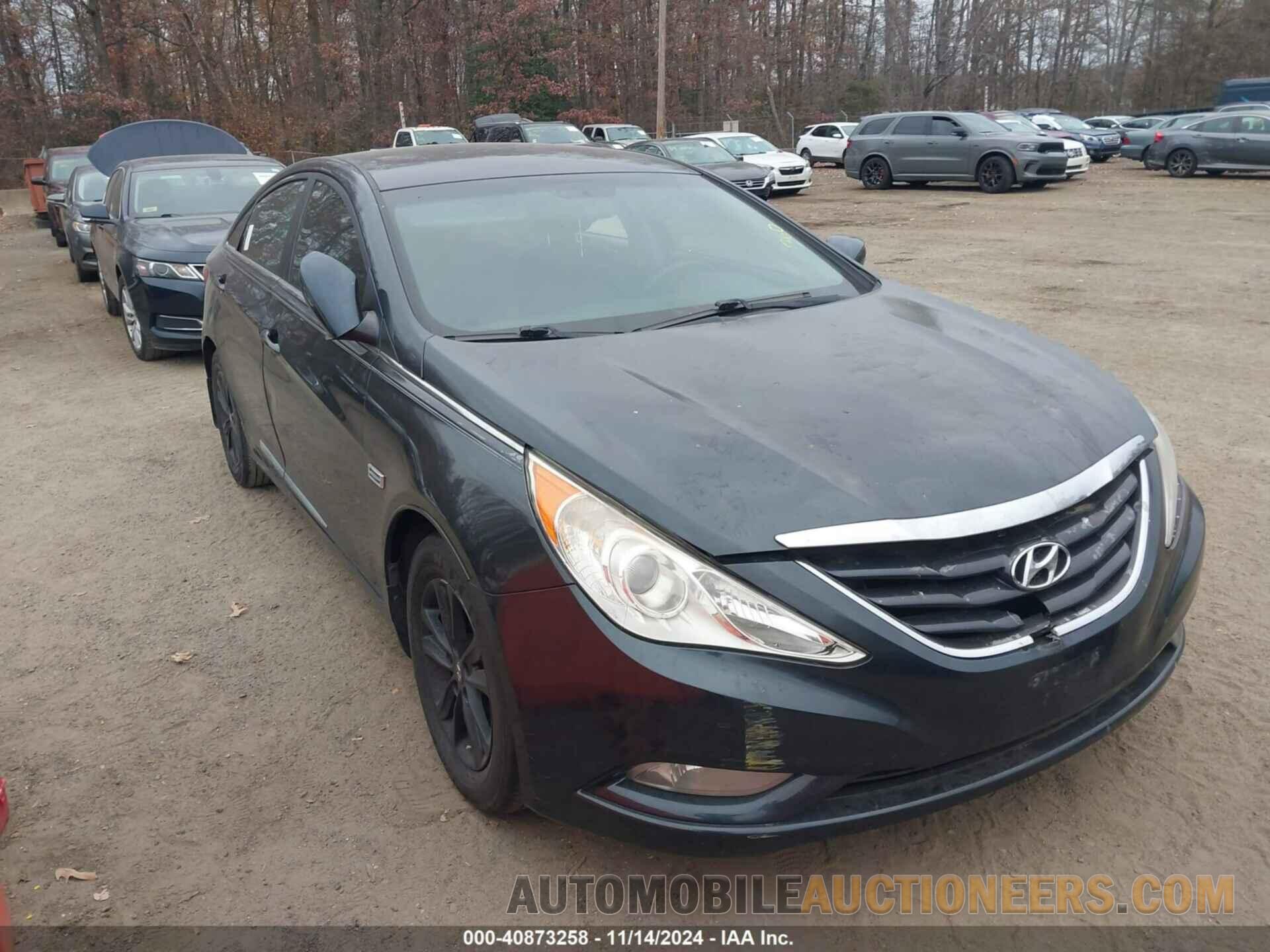 5NPEB4AC8DH557828 HYUNDAI SONATA 2013