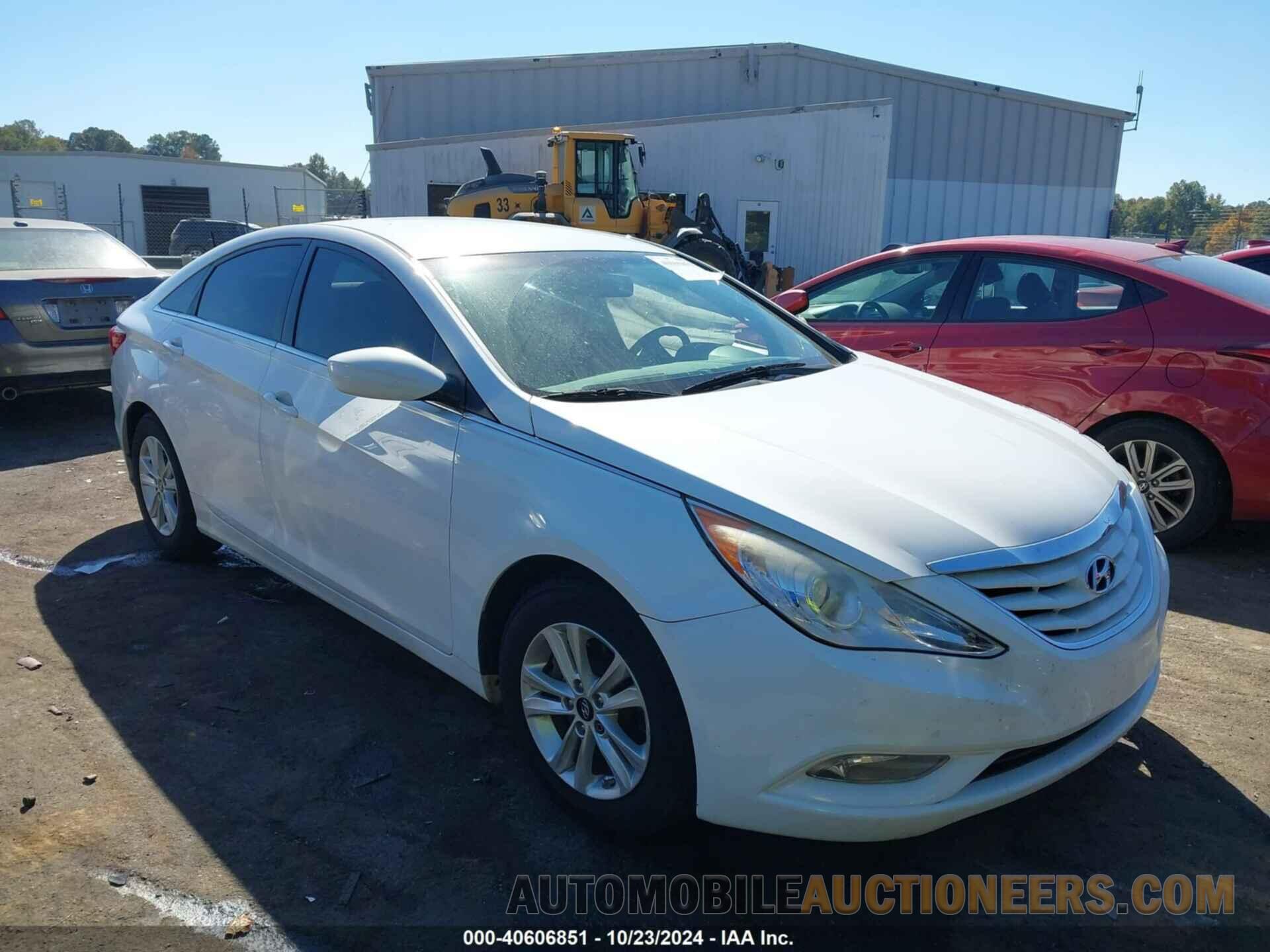 5NPEB4AC8DH659128 HYUNDAI SONATA 2013