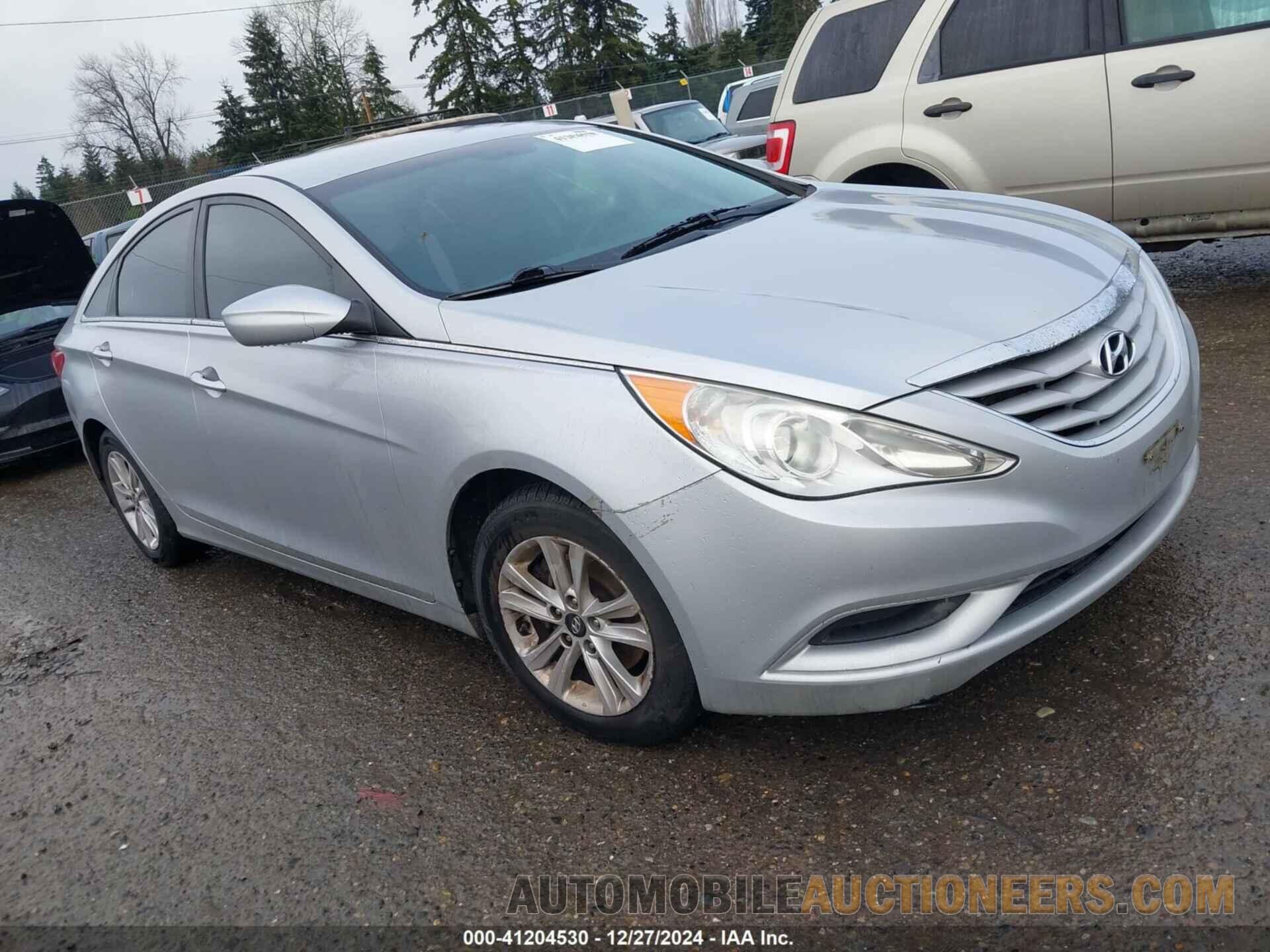 5NPEB4AC8DH681050 HYUNDAI SONATA 2013