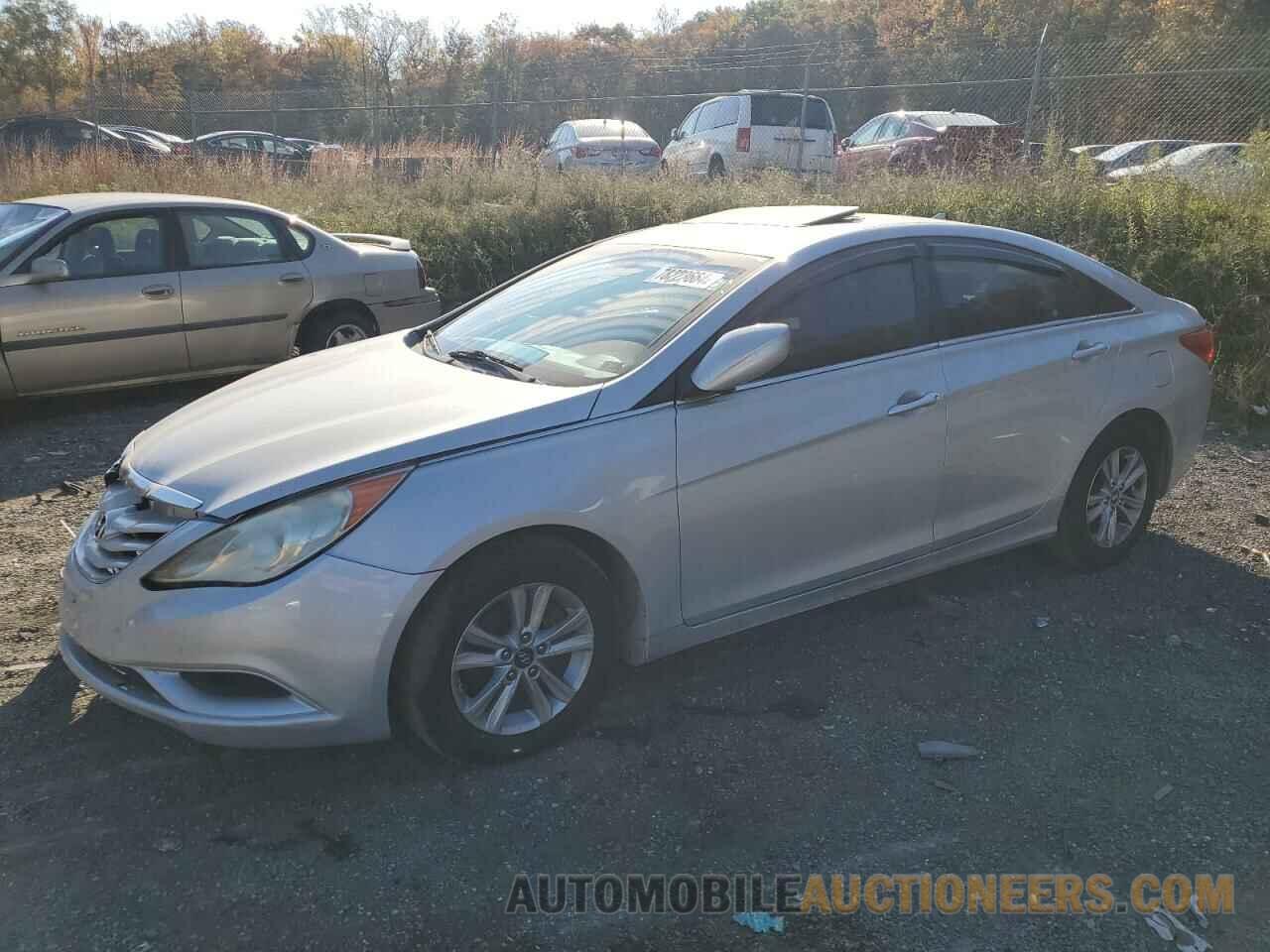 5NPEB4AC9BH105870 HYUNDAI SONATA 2011