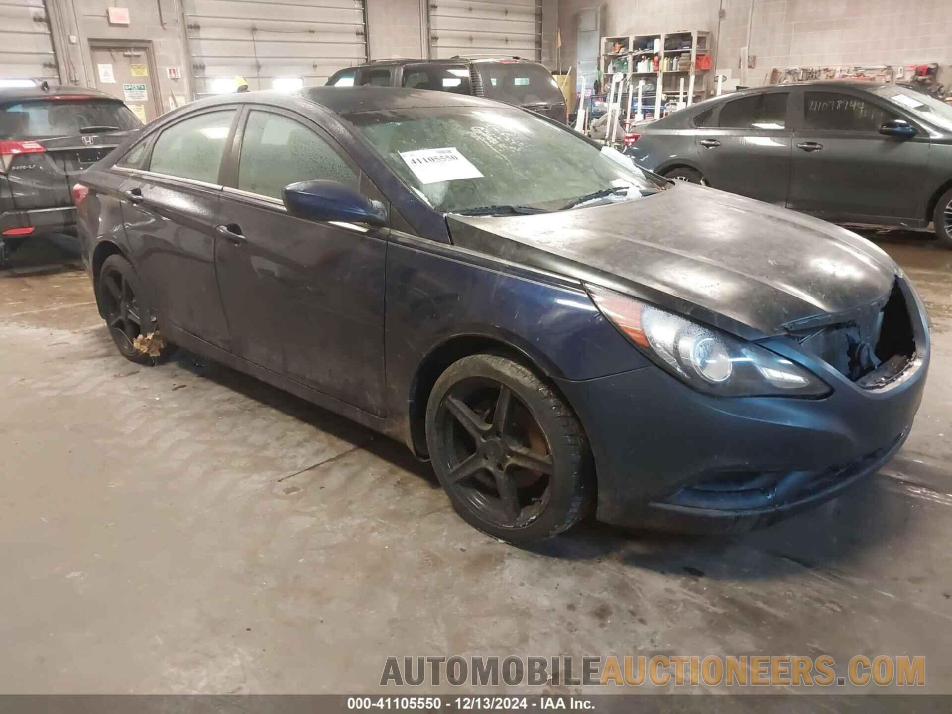 5NPEB4AC9BH155281 HYUNDAI SONATA 2011