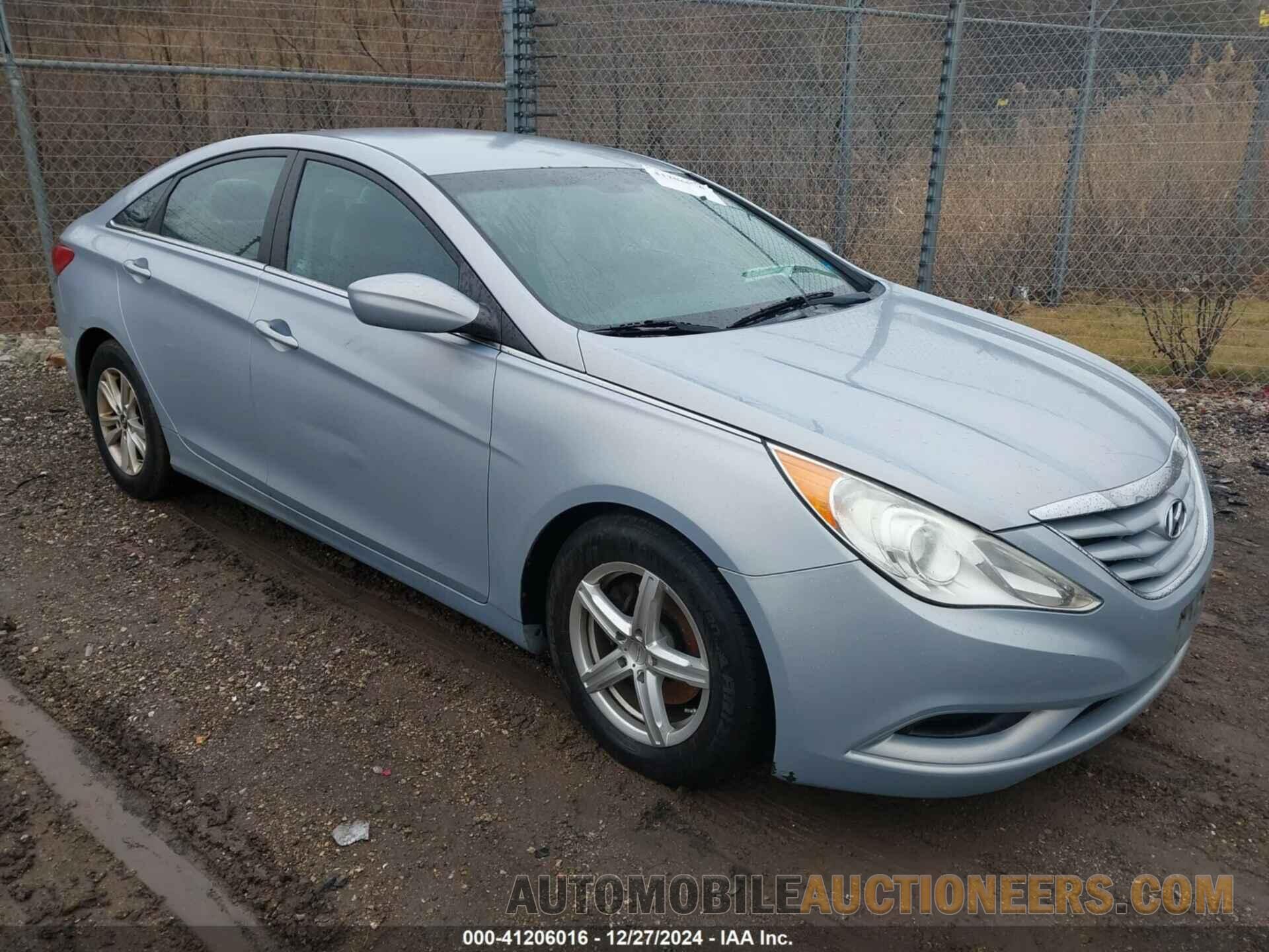 5NPEB4AC9CH457445 HYUNDAI SONATA 2012