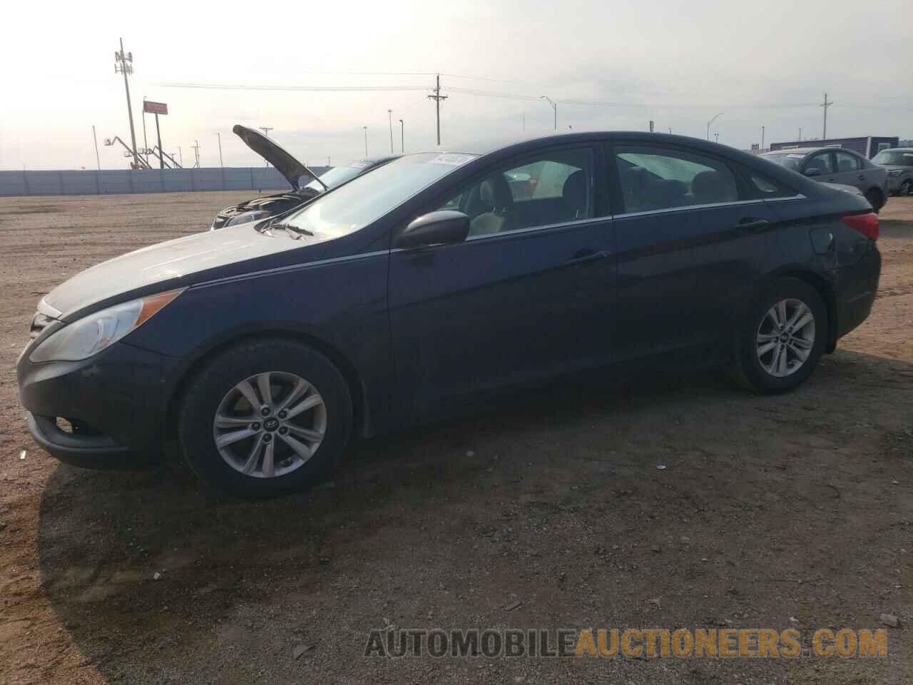 5NPEB4AC9DH567879 HYUNDAI SONATA 2013