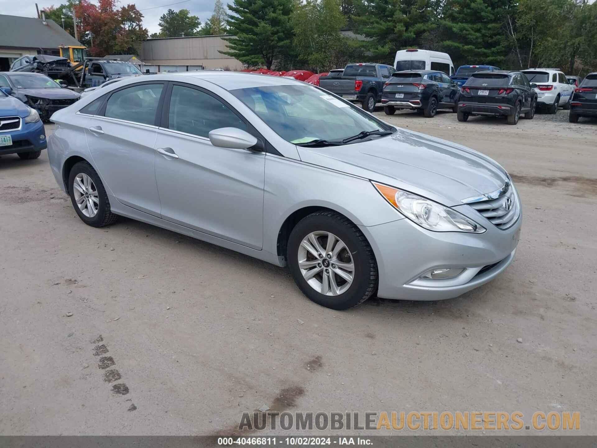 5NPEB4AC9DH768889 HYUNDAI SONATA 2013