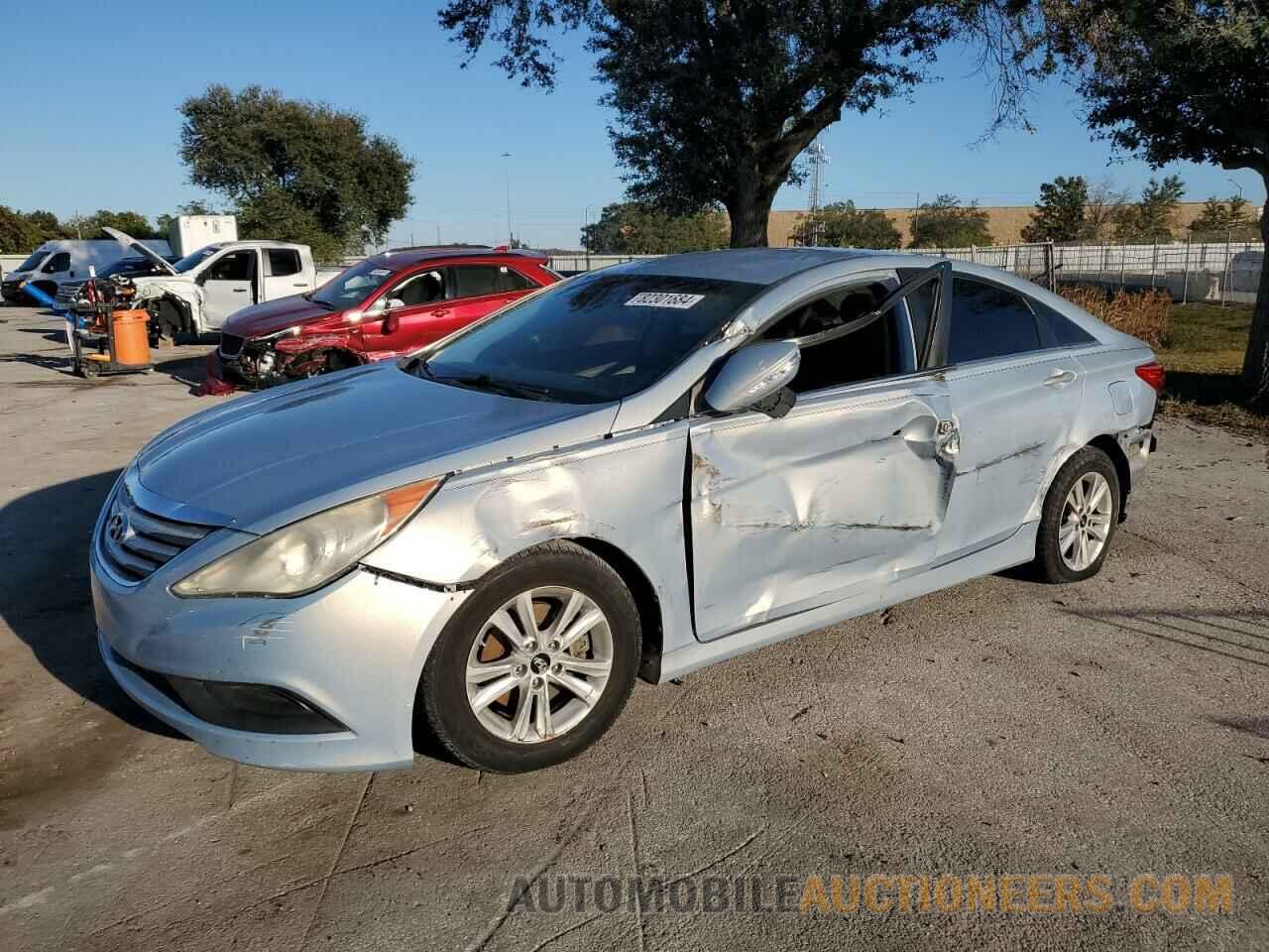 5NPEB4AC9EH821138 HYUNDAI SONATA 2014