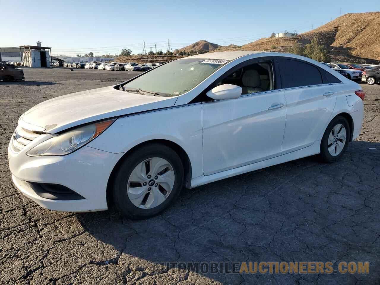 5NPEB4AC9EH828767 HYUNDAI SONATA 2014